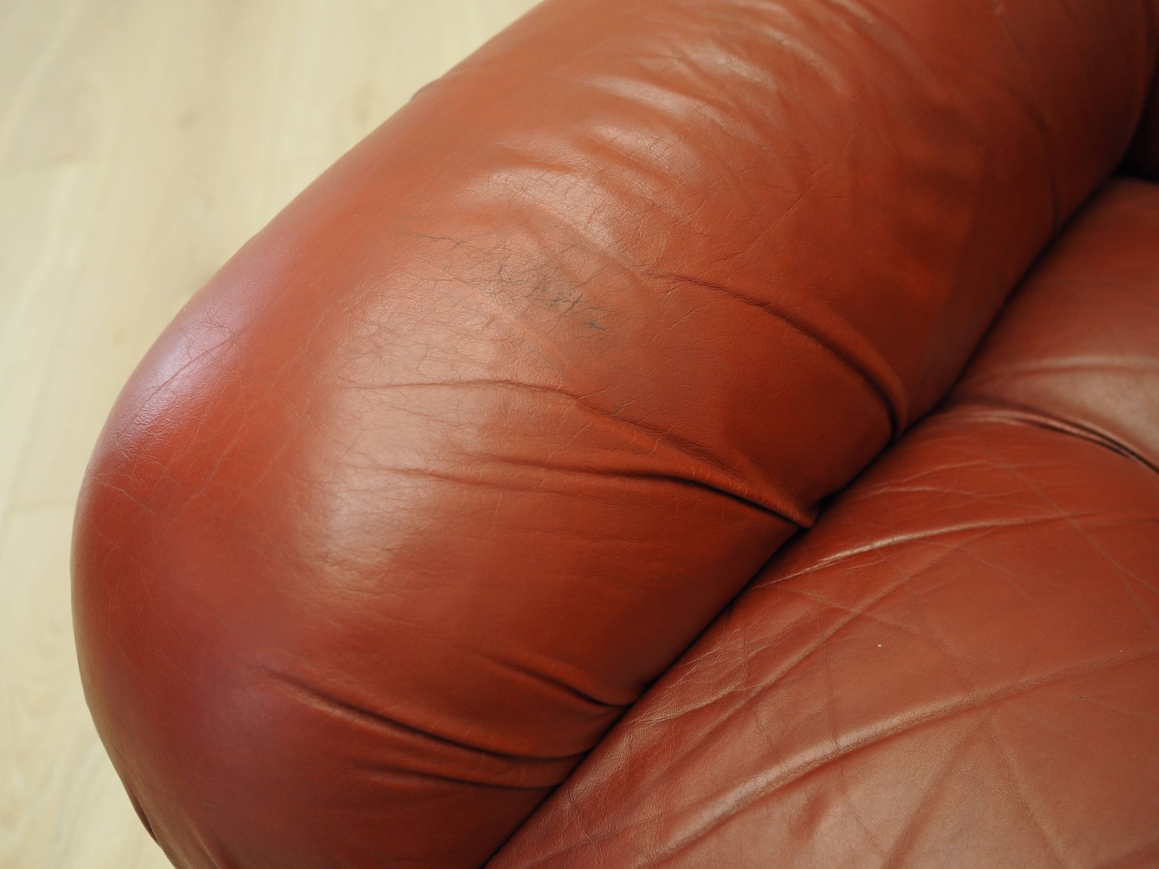 Burgundy armchair, Italian design, 1970s, production: Italy