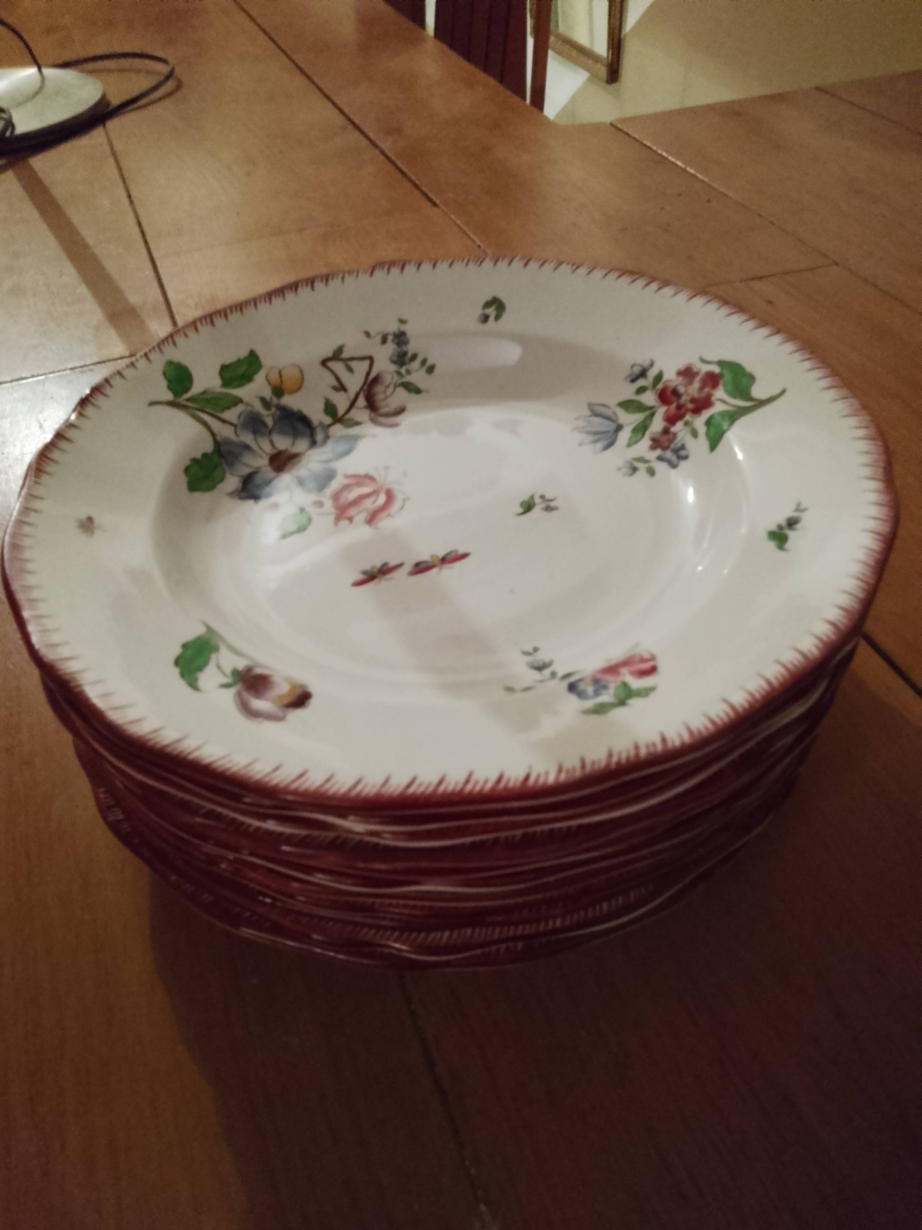 Sarreguemines plates, Strasbourg model