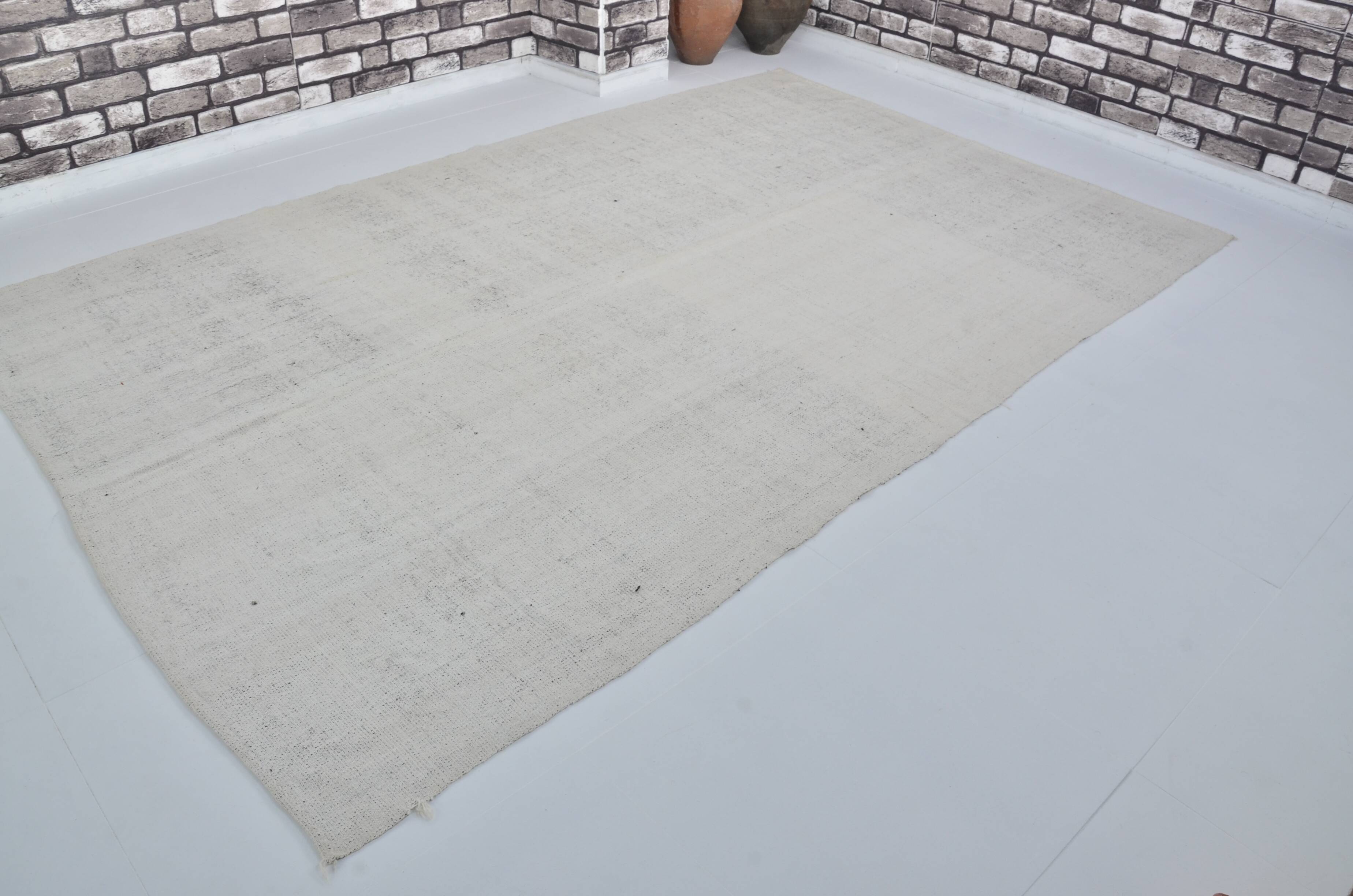 White Handwoven Vintage  Kilim Rug sku 3080
