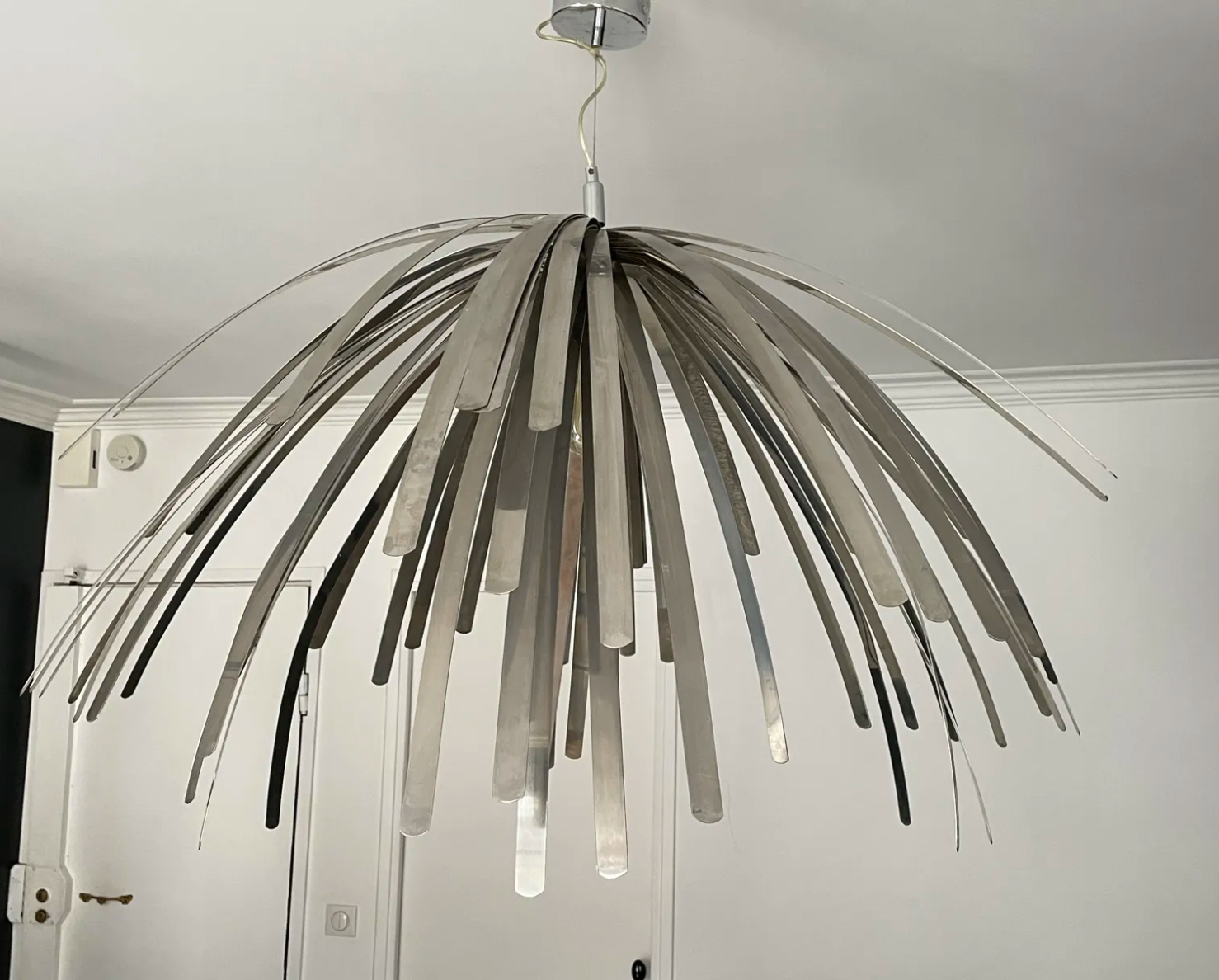 Suspension vintage en lamelles d'aluminium