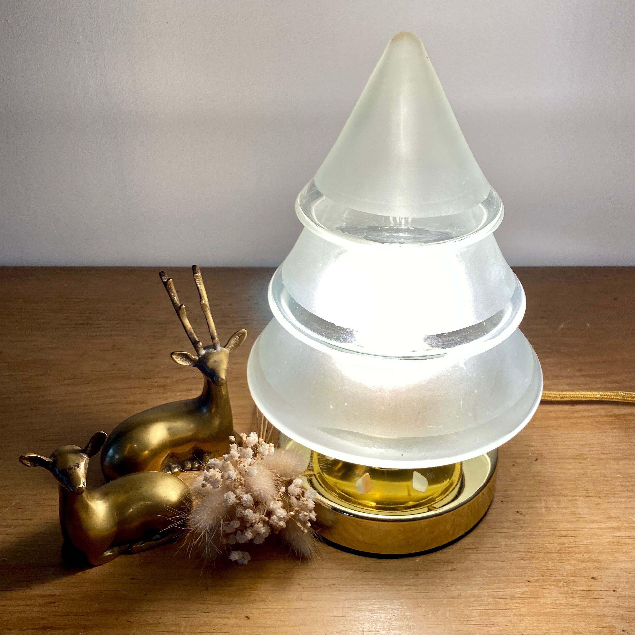 Vintage globe table lamp in frosted glass