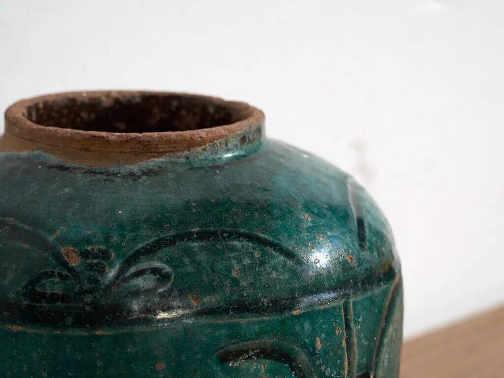 Antique stoneware vase (circa 1820) #33