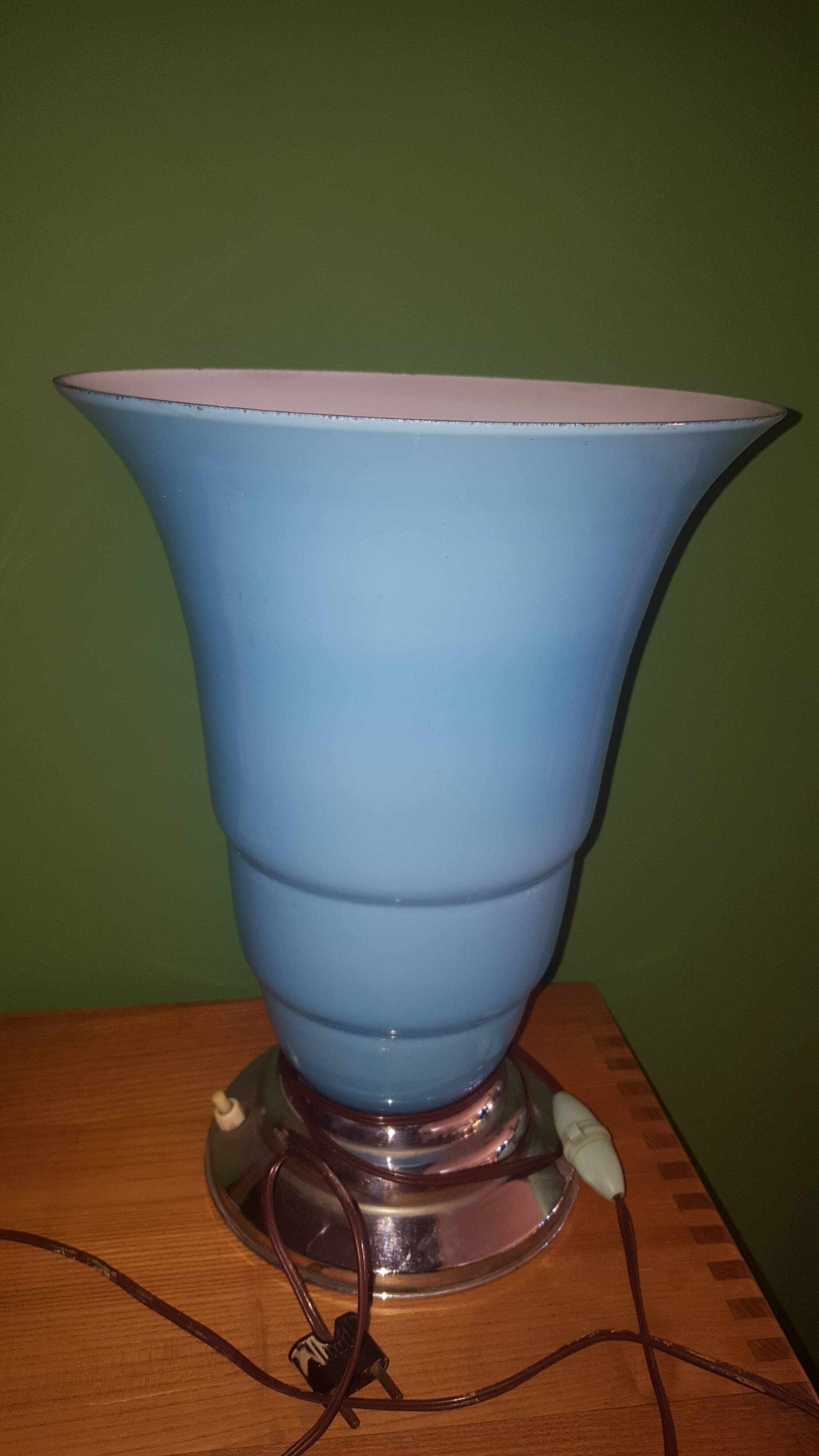 Art deco lamp in opaline