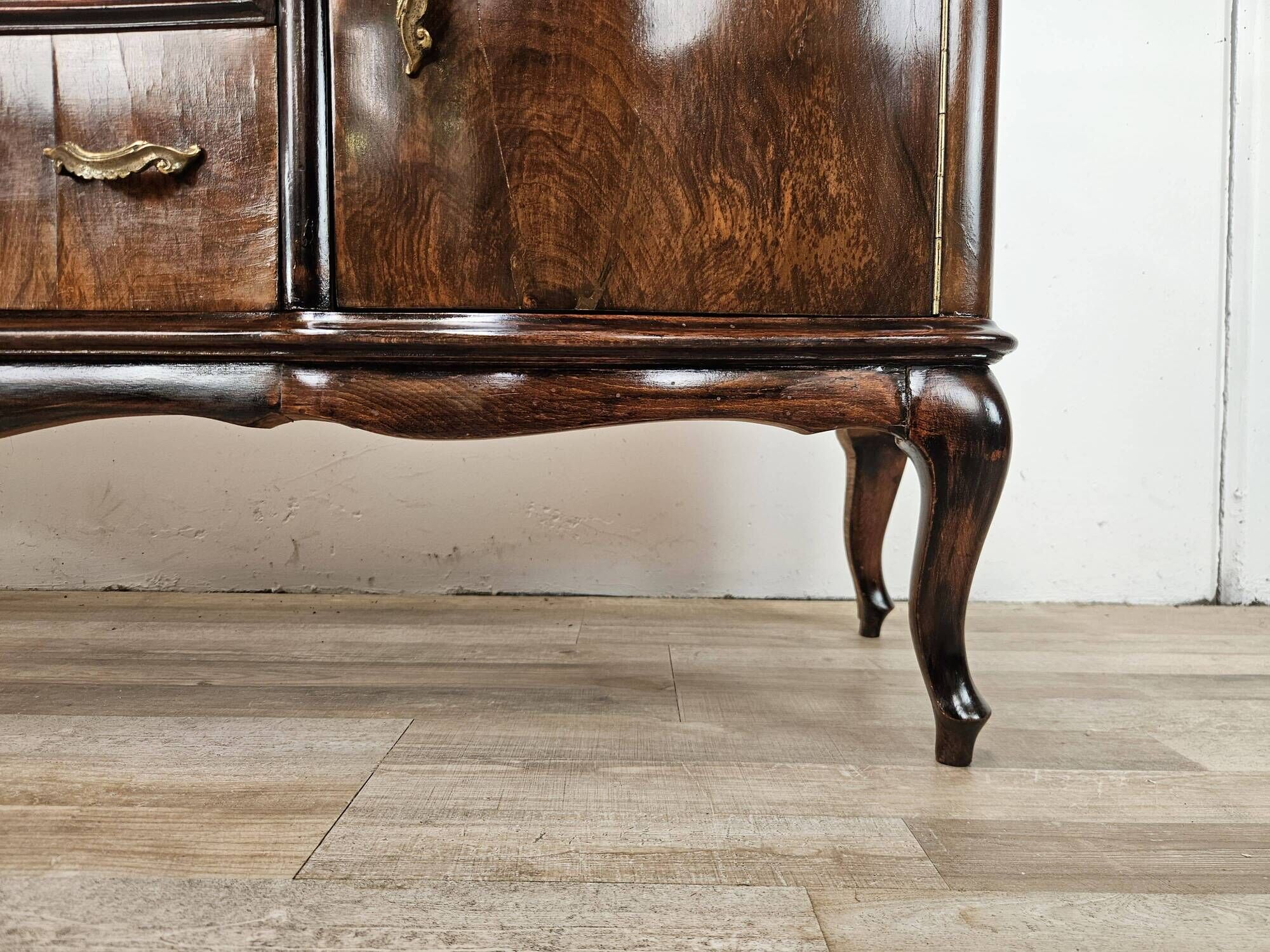 Chippendale walnut burl vanity, 1940
