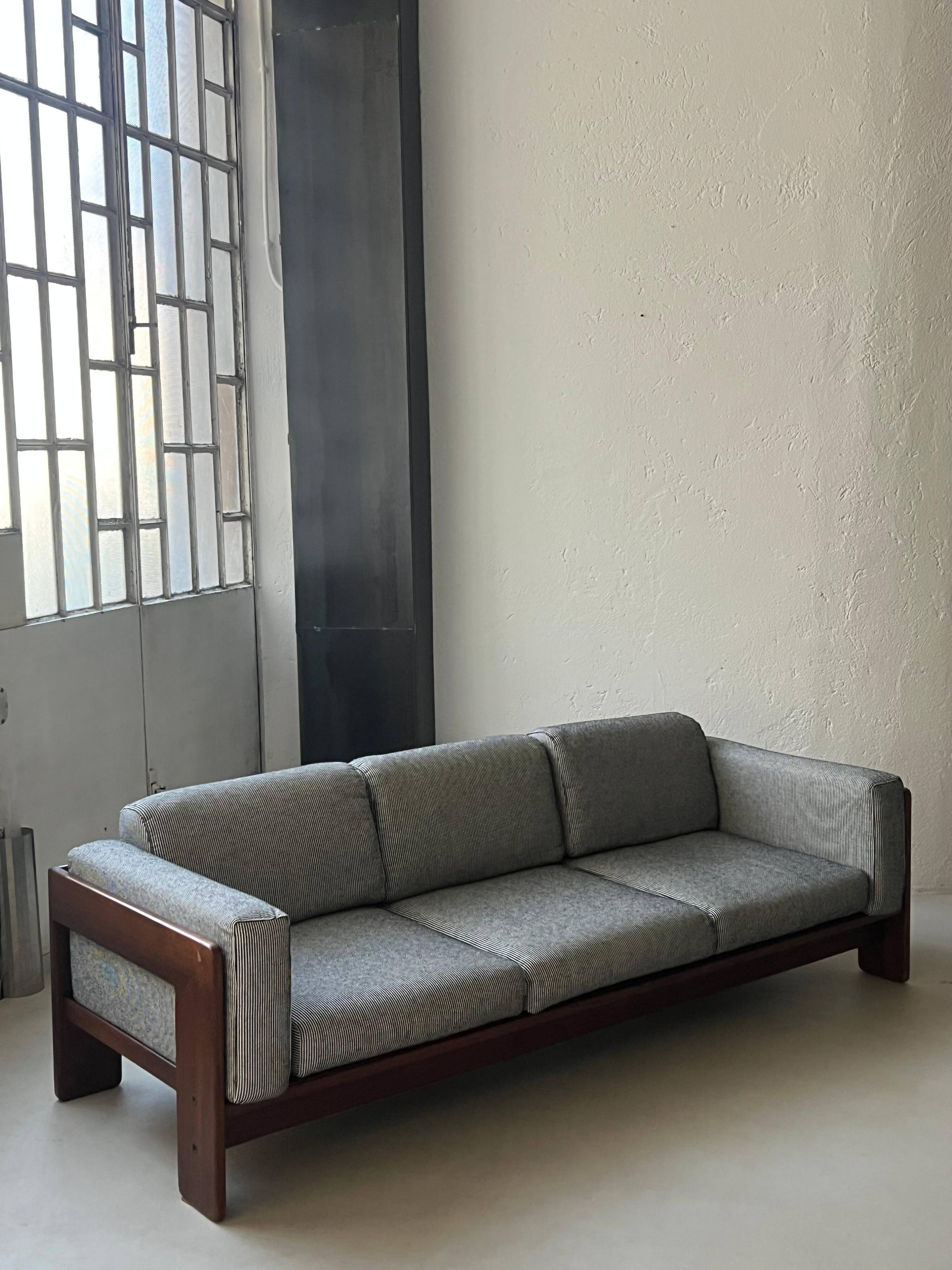 Sculptural Mid Century Bastiano sofa by Afra and Tobia Scarpa, Made in Italy