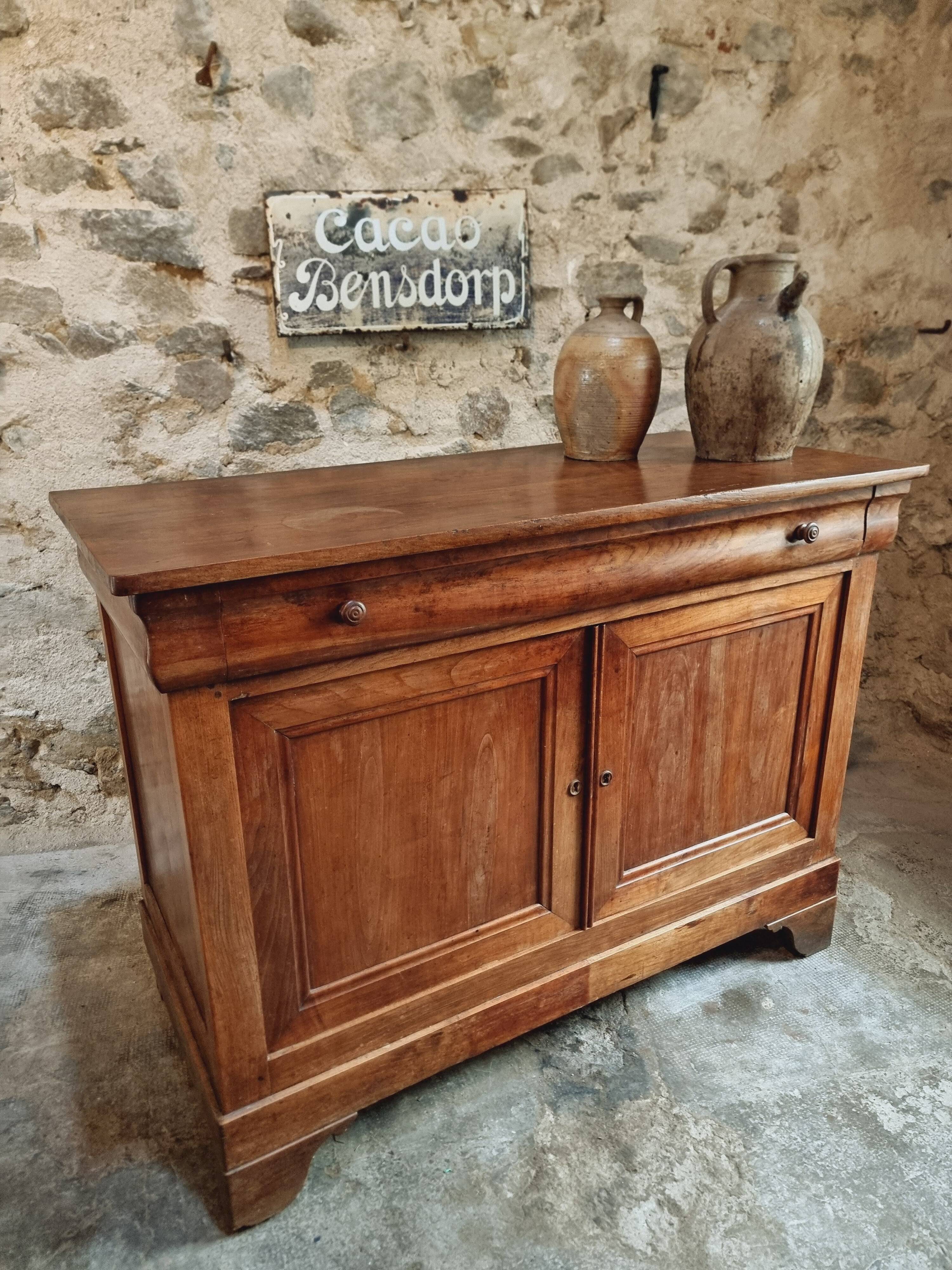 Antique French cherrywood sideboard – Early 19th century