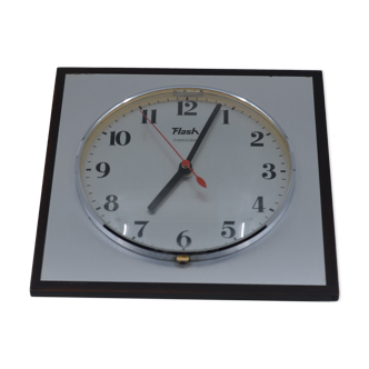 Aluminium flash clock