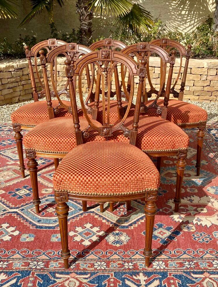 Suite of 6 chairs in walnut  Louis XVI style