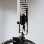 Artemide lampe à pince Design Ernesto Gismondi modèle Sintesi