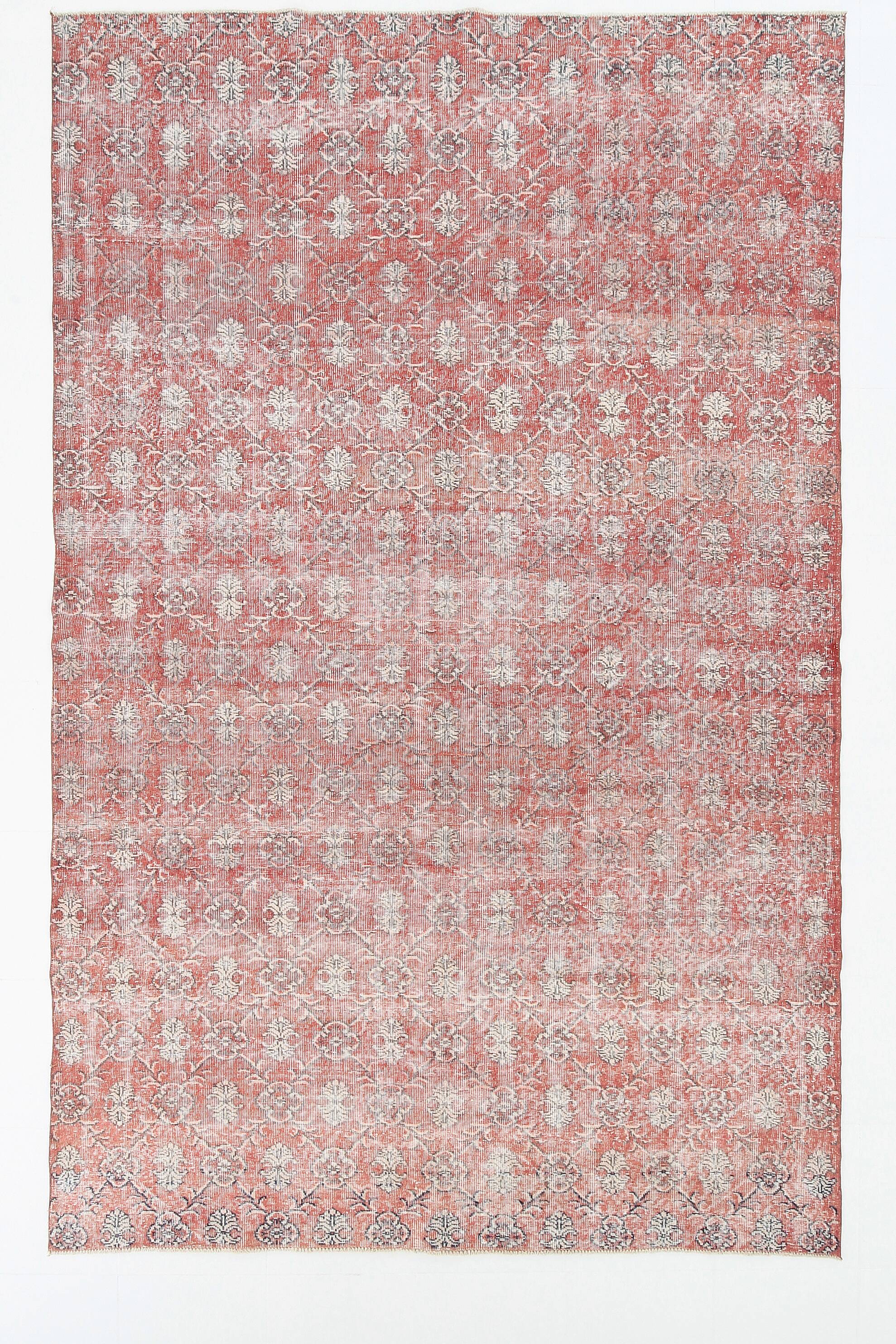 Pale red classic vintage rug, 215x335cm