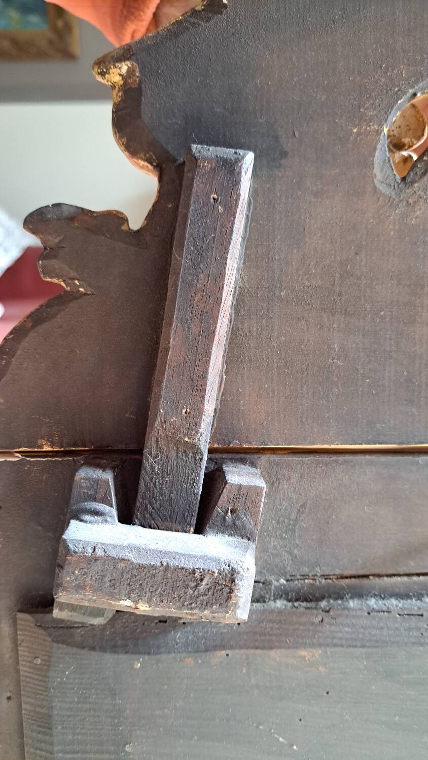 Golden mirror with pareclises from Baucaire