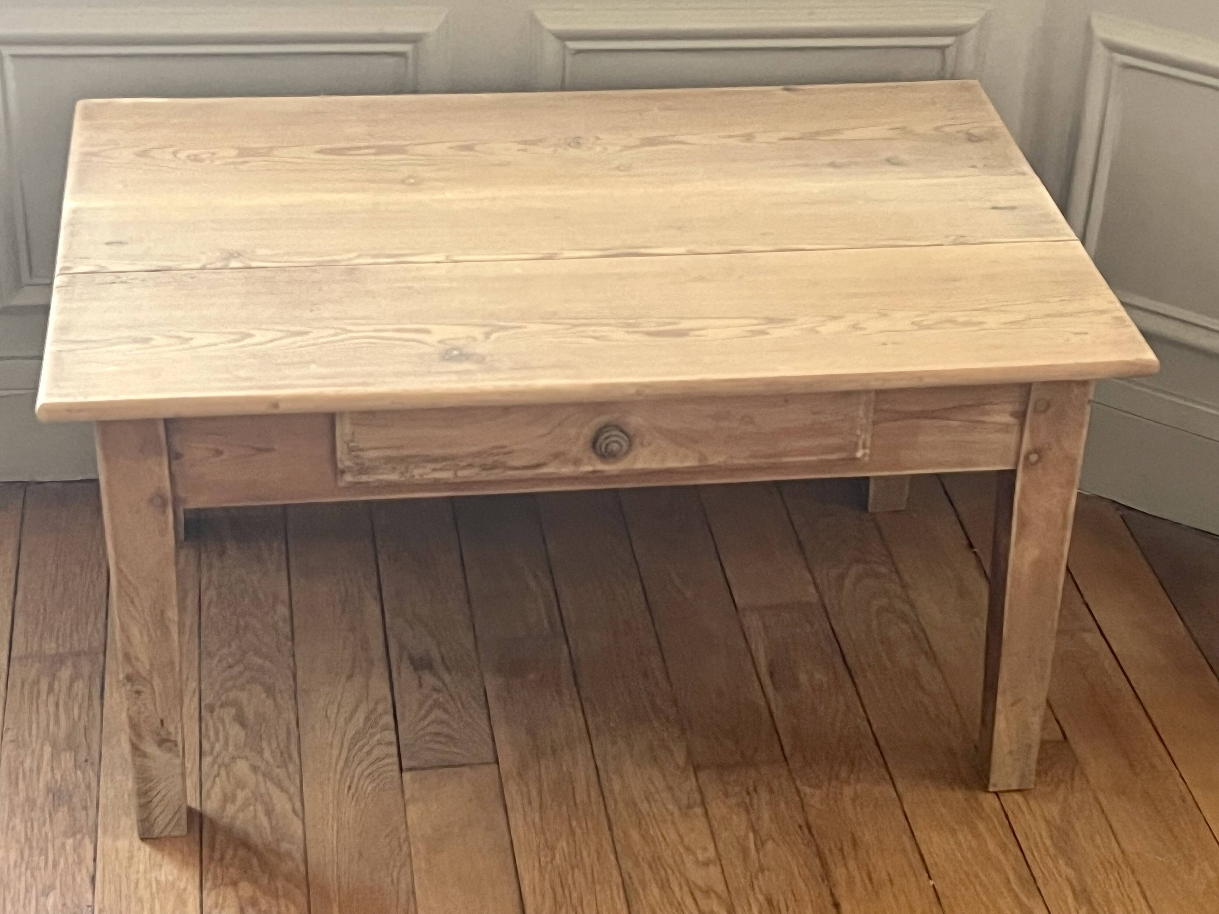 Table basse de ferme