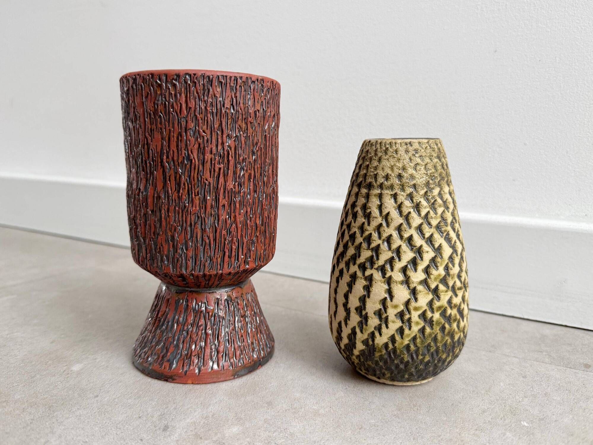 Set of 2 small vintage Dutch Chamotte ceramic vases