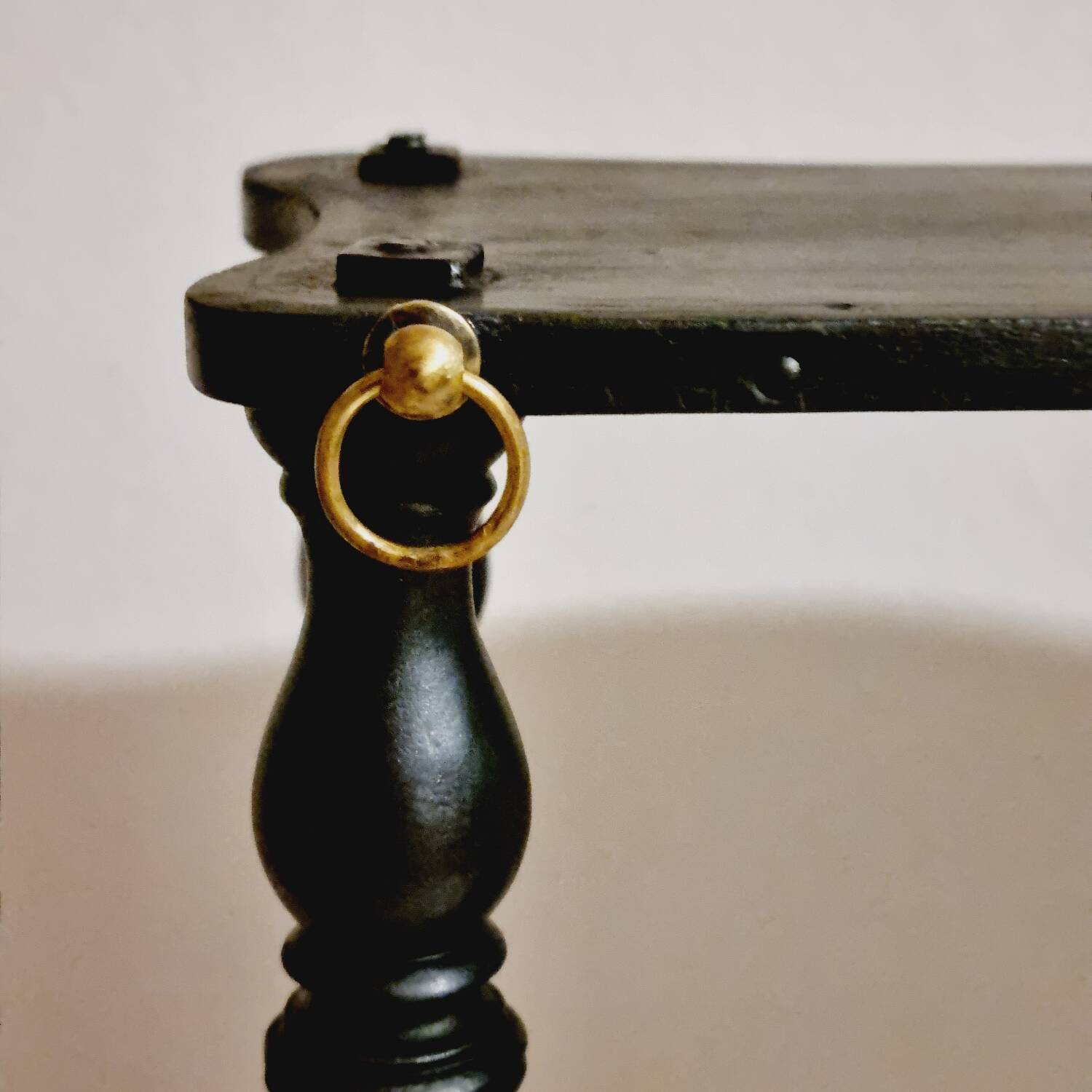 Lot of 2 old shelves