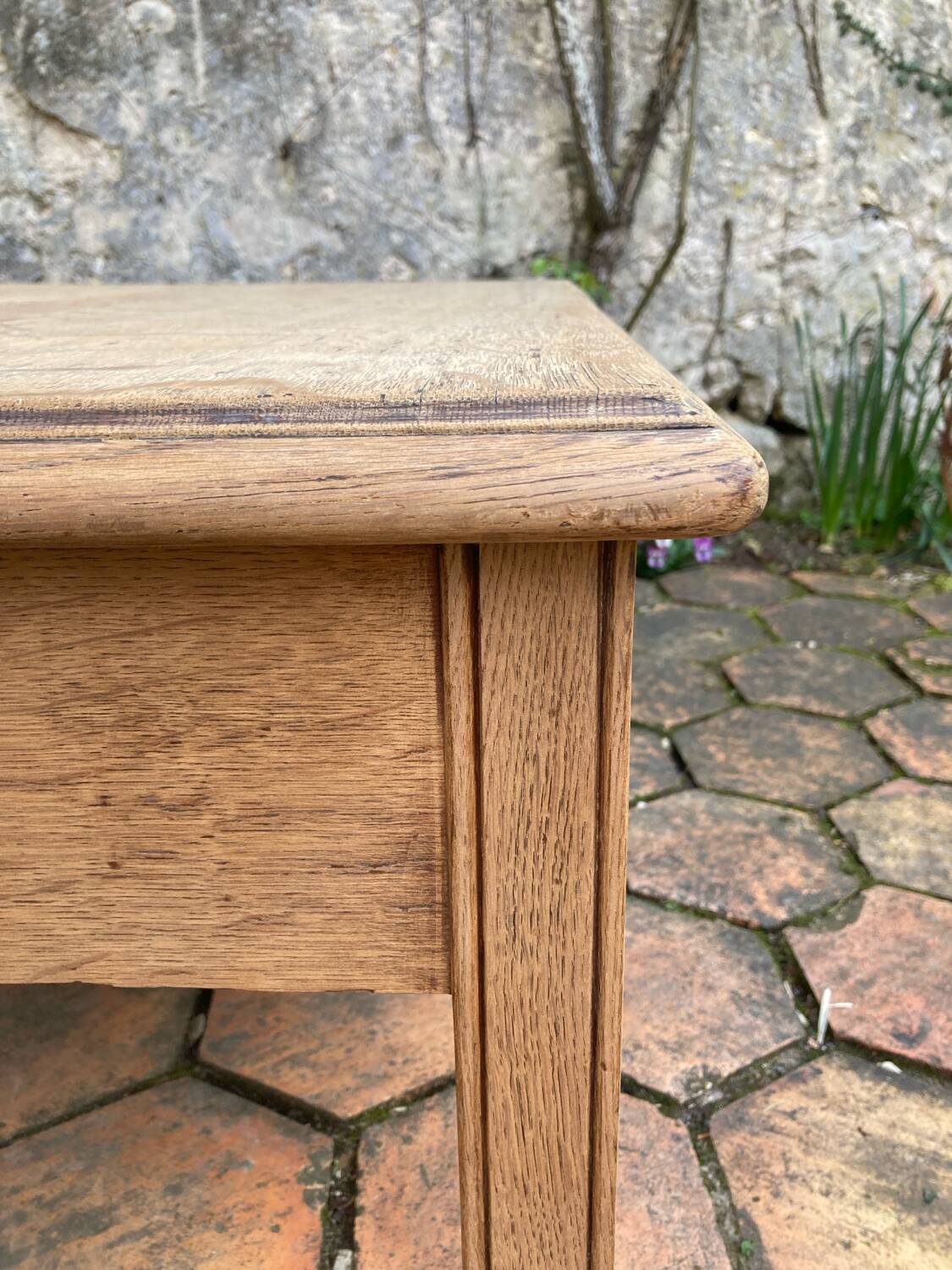 Table basse ancienne en chêne massif