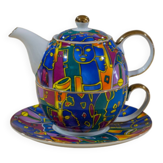 Selfish teapot model "so French" by the decoration of Galion, Limoges porcelain