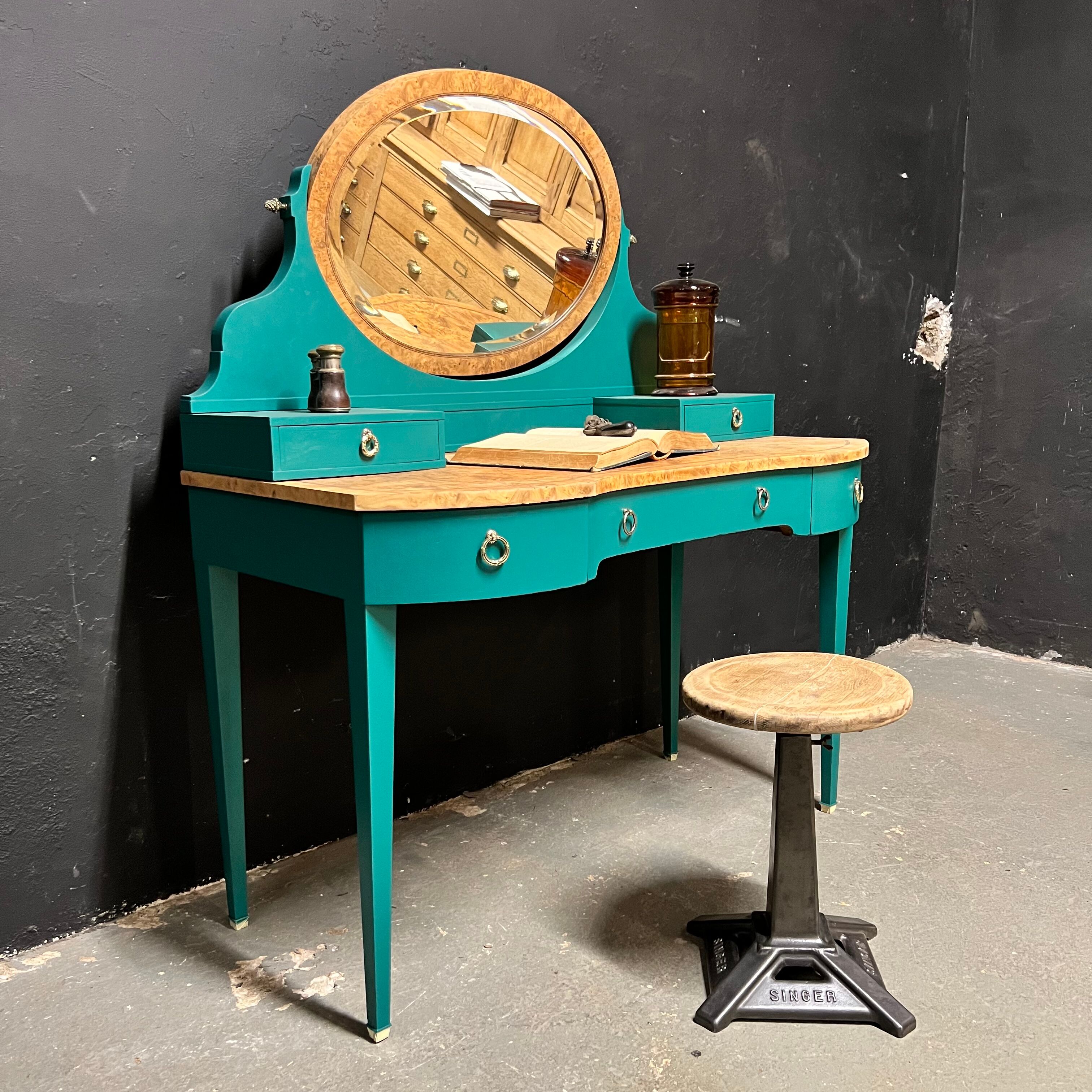Louis XVI style dressing table in elm magnifying glass