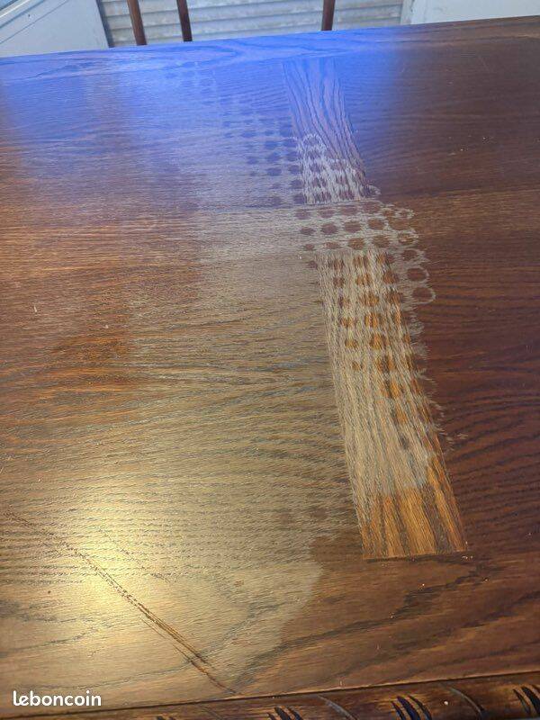 Table en bois massif