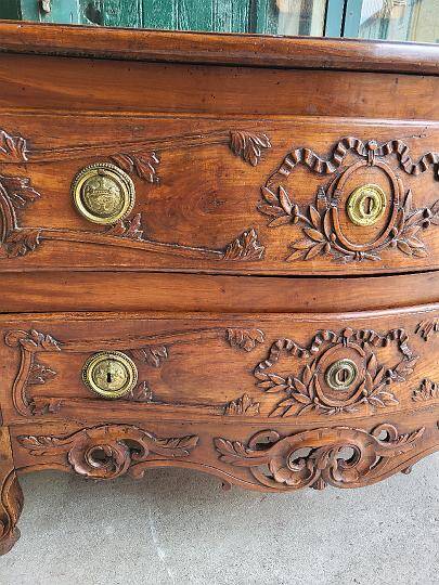 18th century provencal chest of drawers with openwork cross-borders in nyer