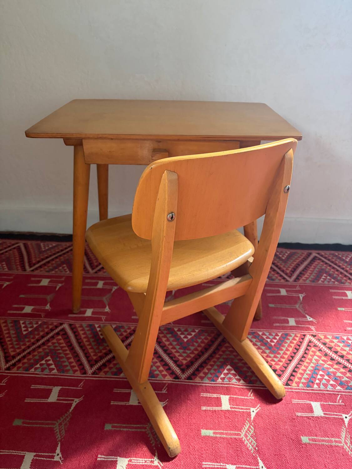 Children's desk and chair set