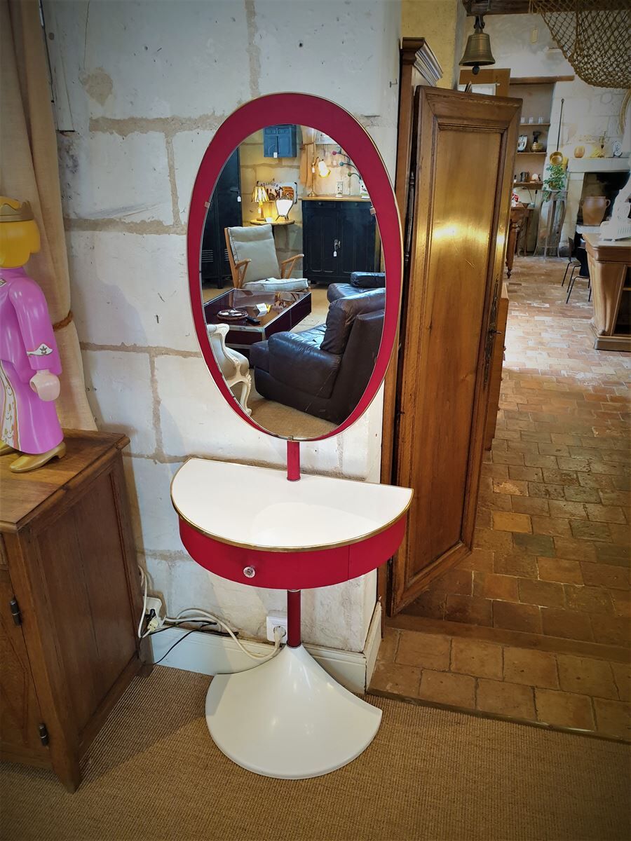 Vintage dressing table