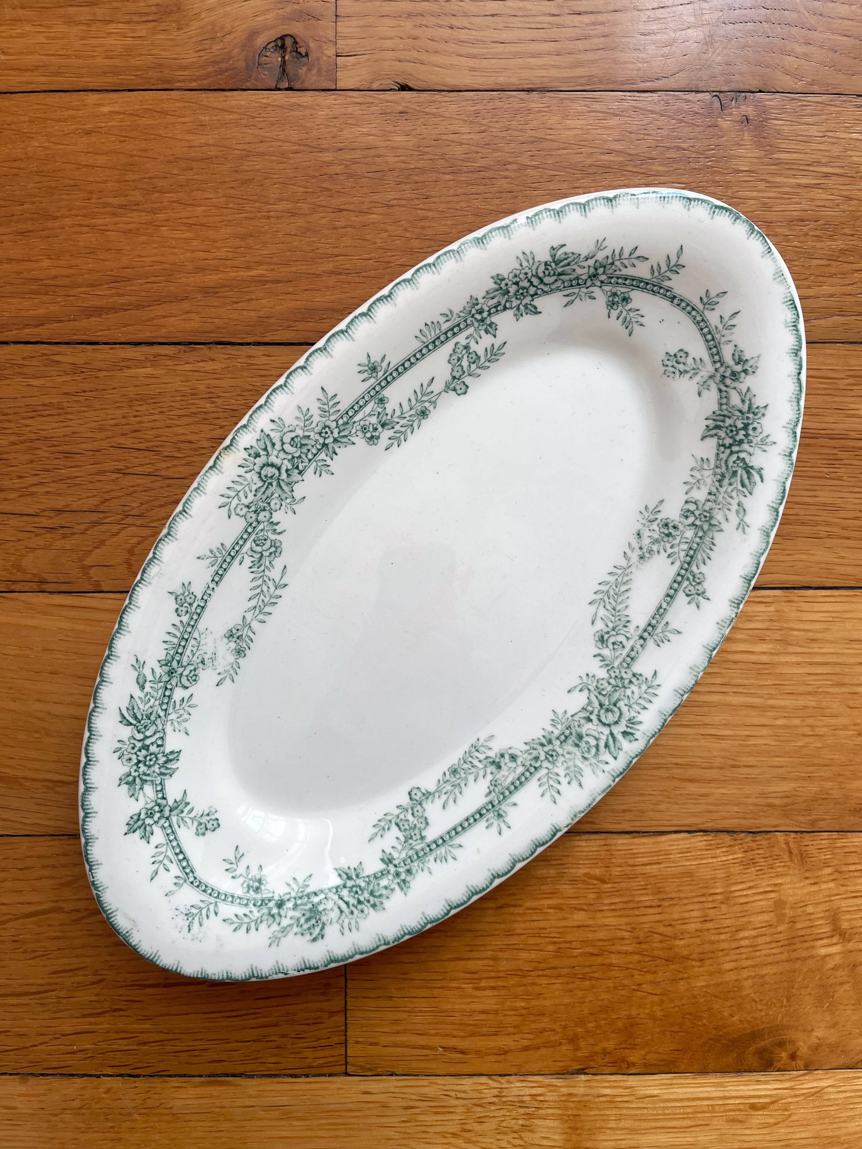 Iron earth ravier green floral décor