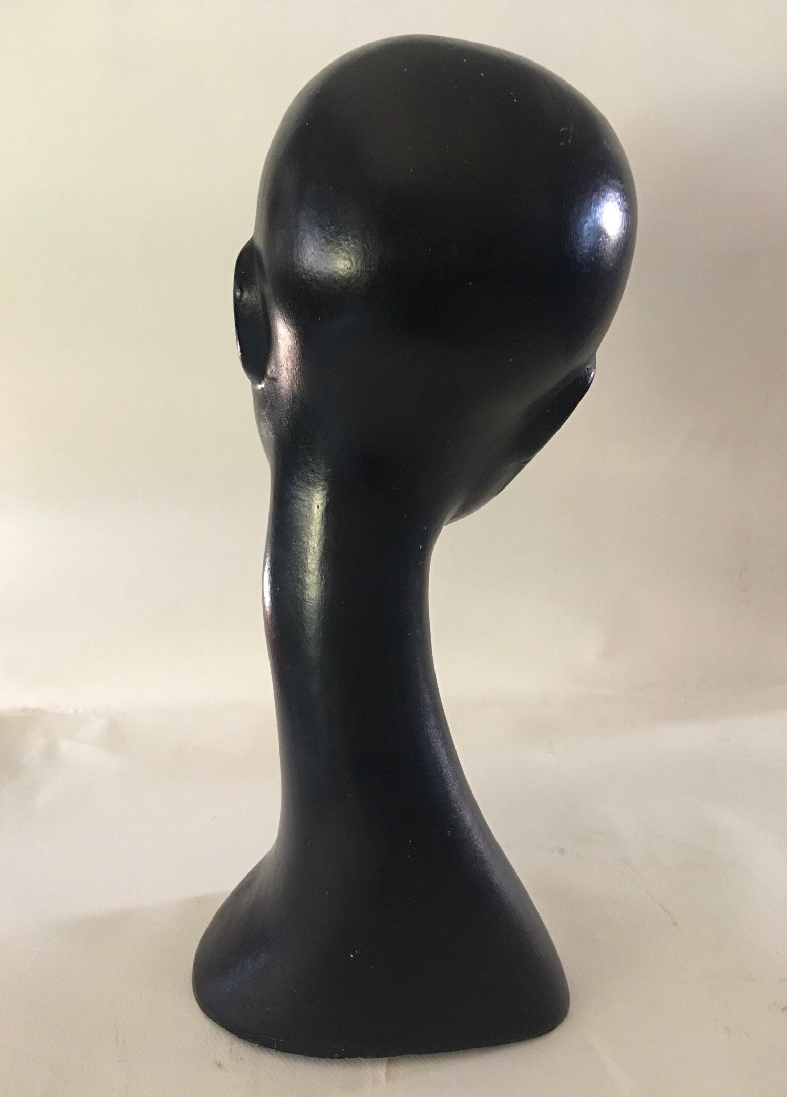 Head to vintage hats