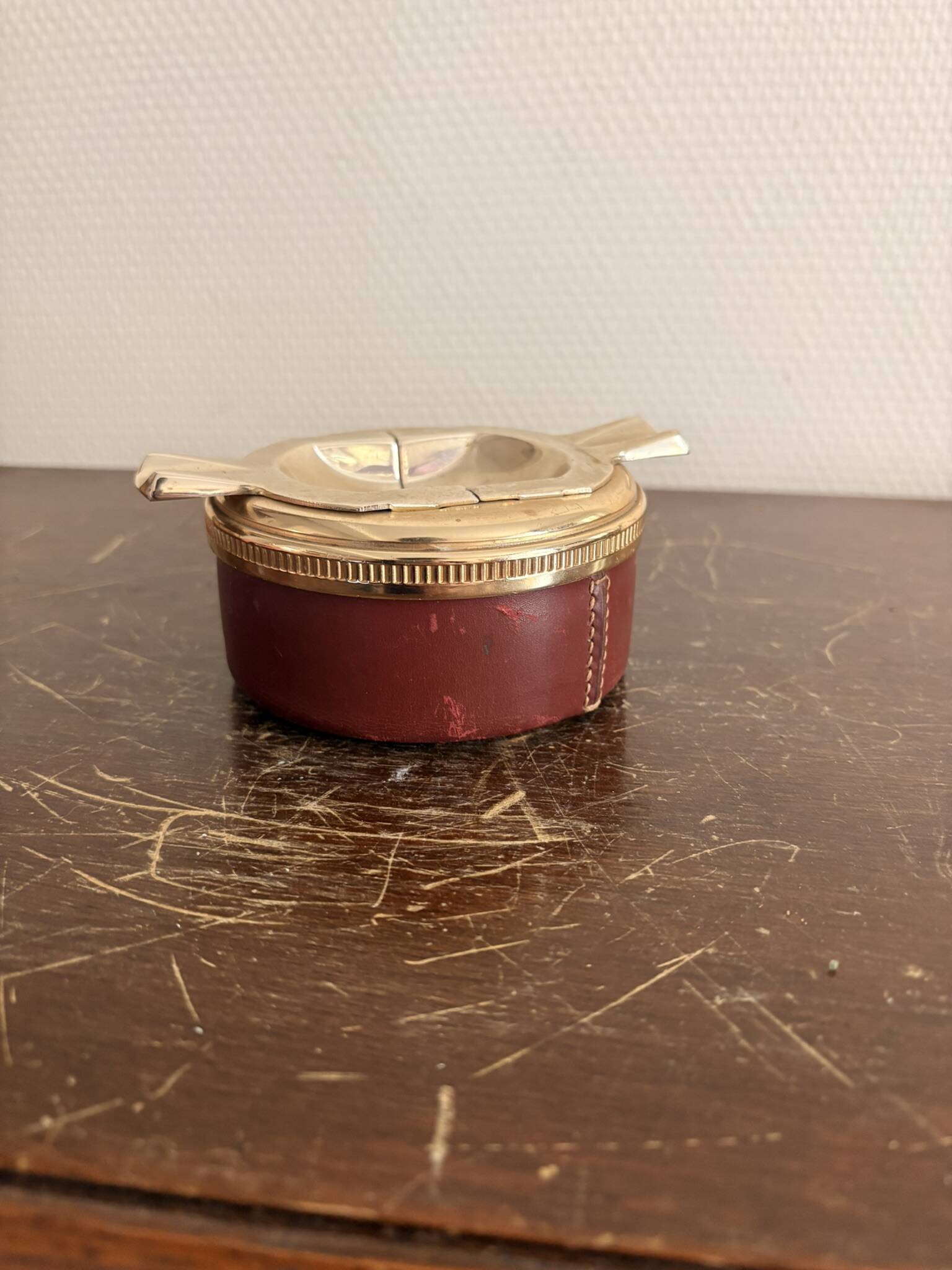 Mid-Century Modern Italian Silver Metal Leather Table Ashtray