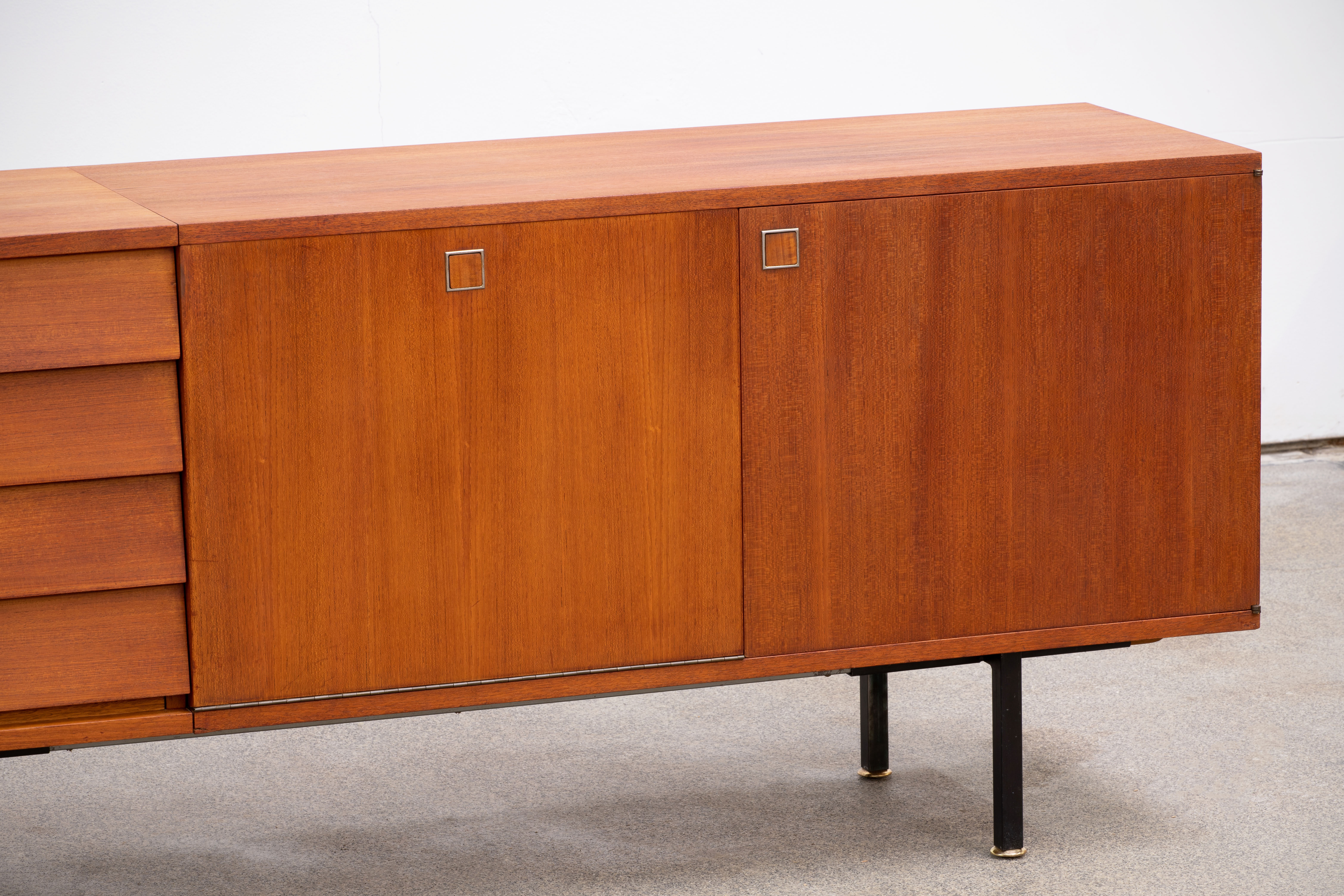 Scandinavian sideboard 300 cm