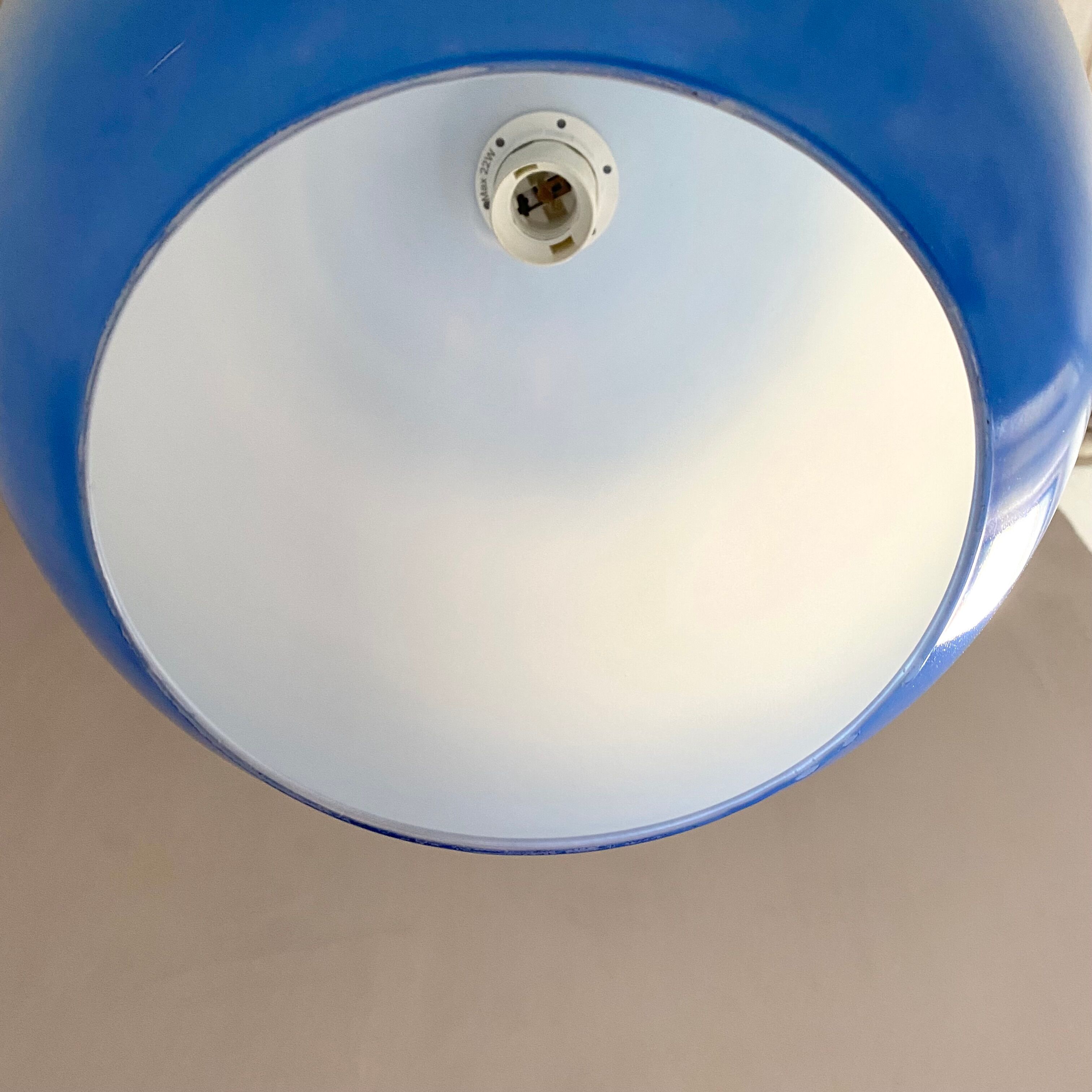 Vintage opaline globe suspension