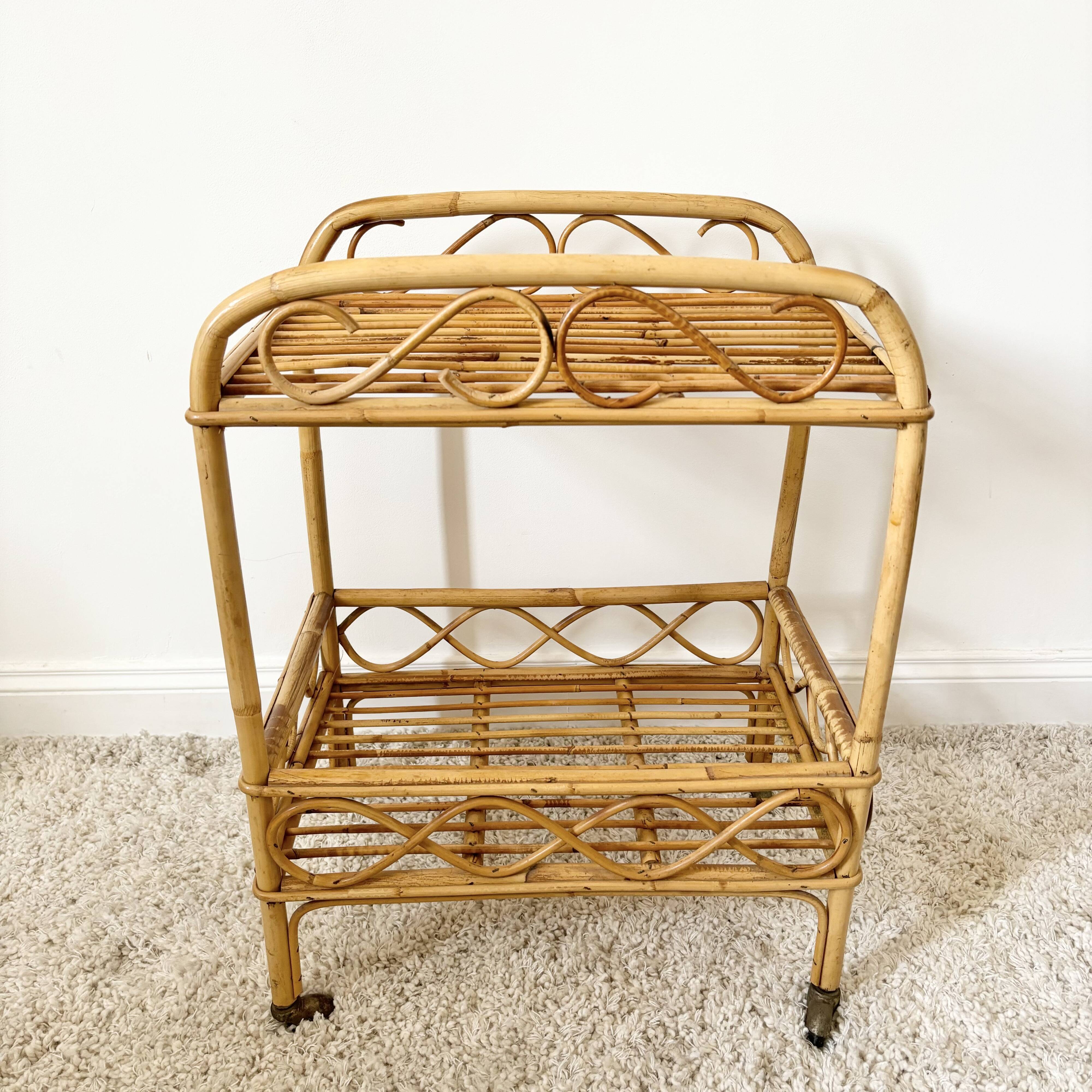 Vintage rattan server