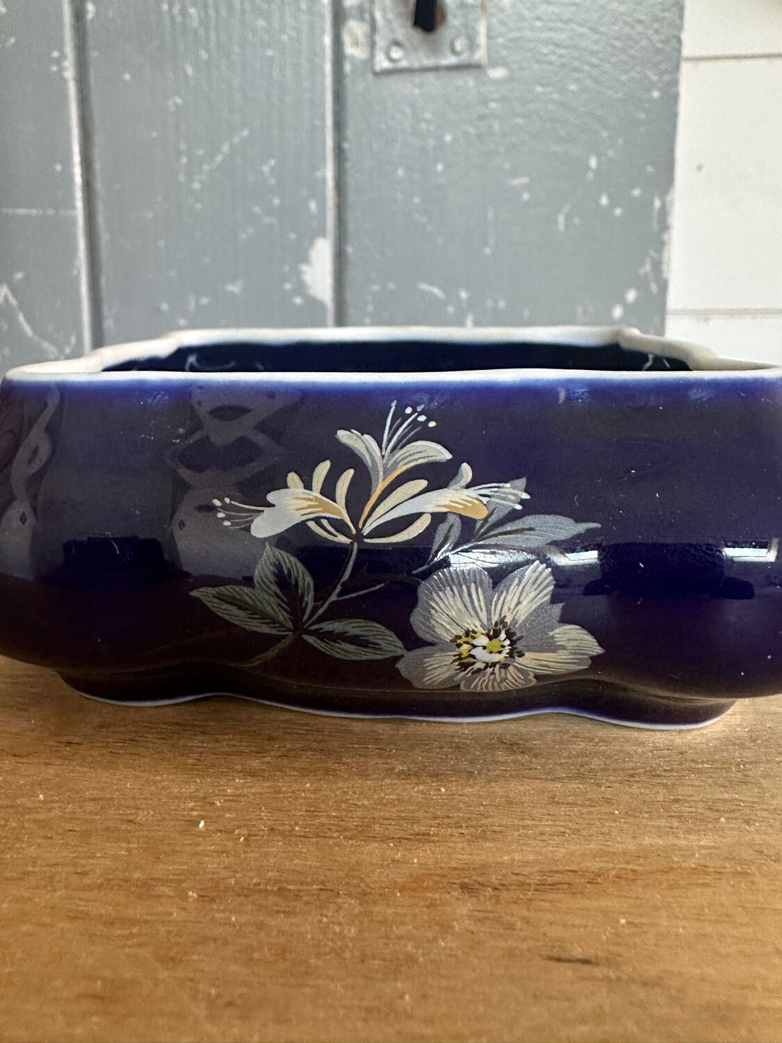 Small ceramic candy box