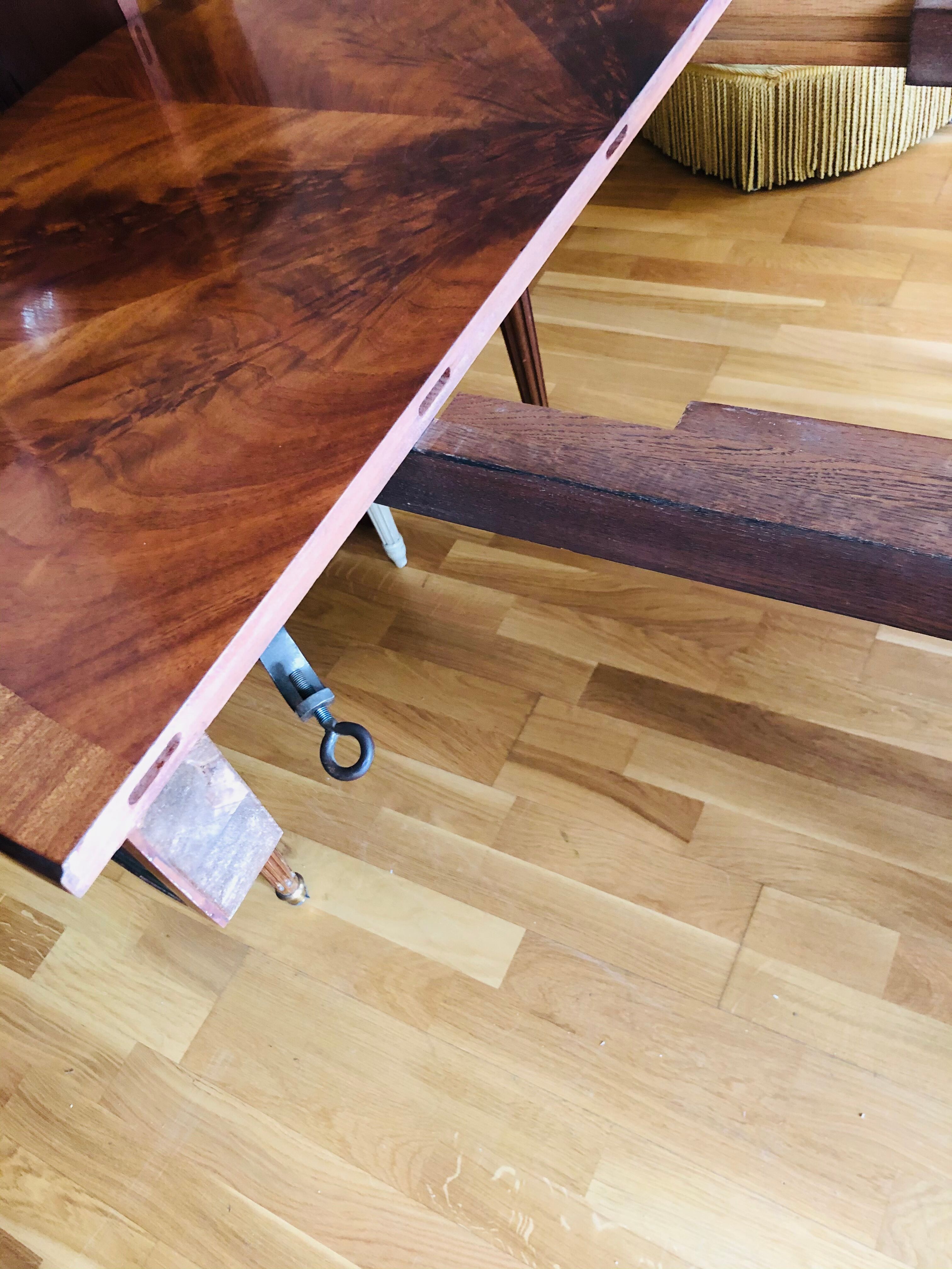 Louis XVI-style dining table