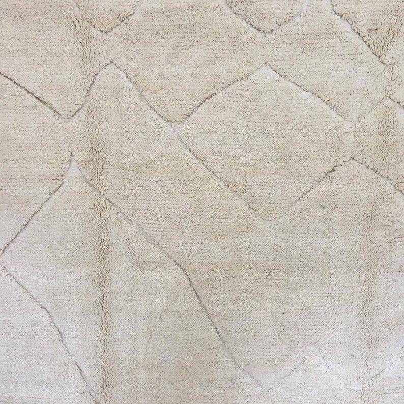 Tapis artisanal en laine naturelle