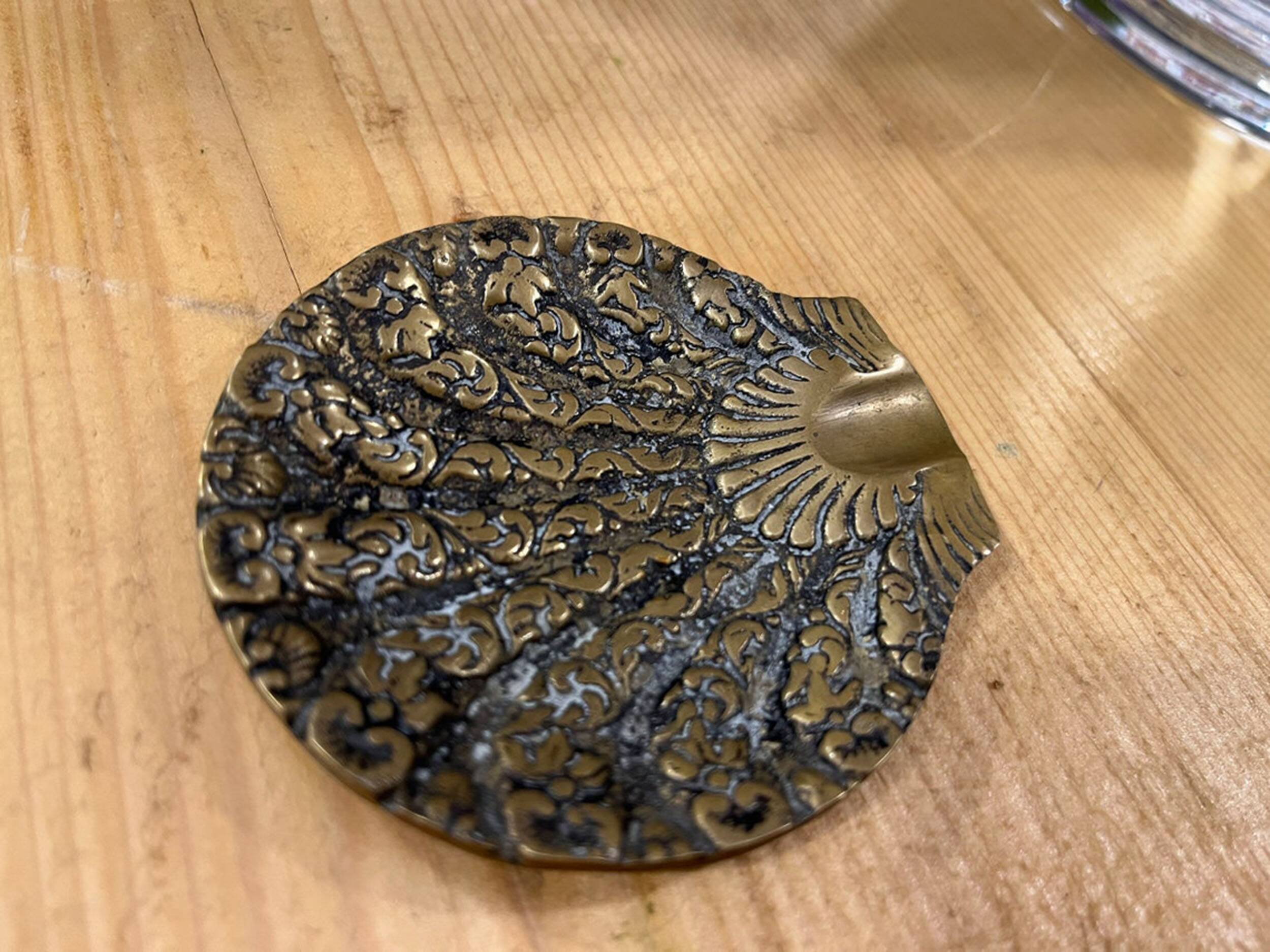 Cendrier en laiton design coquillage vintage