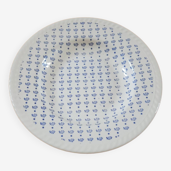 Set of two opaque porcelain soup plates