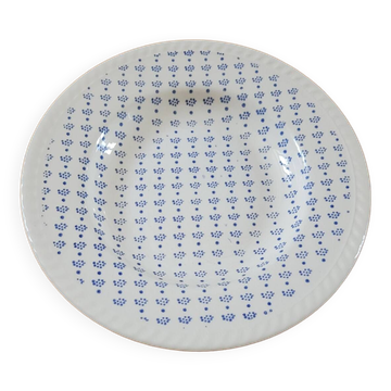 Lot de deux assiettes creuses porcelaine opaque