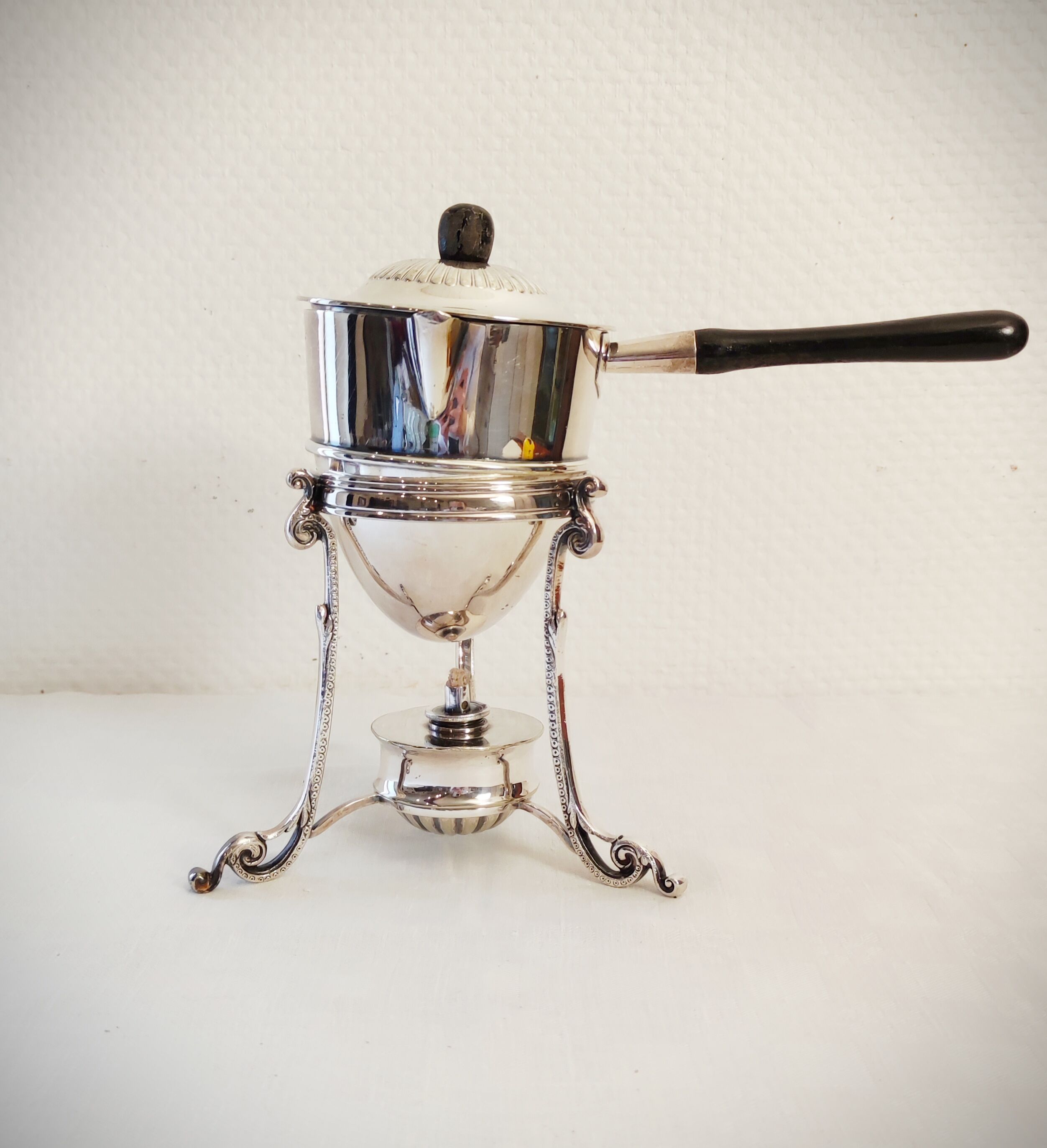 Silver metal alcohol stove