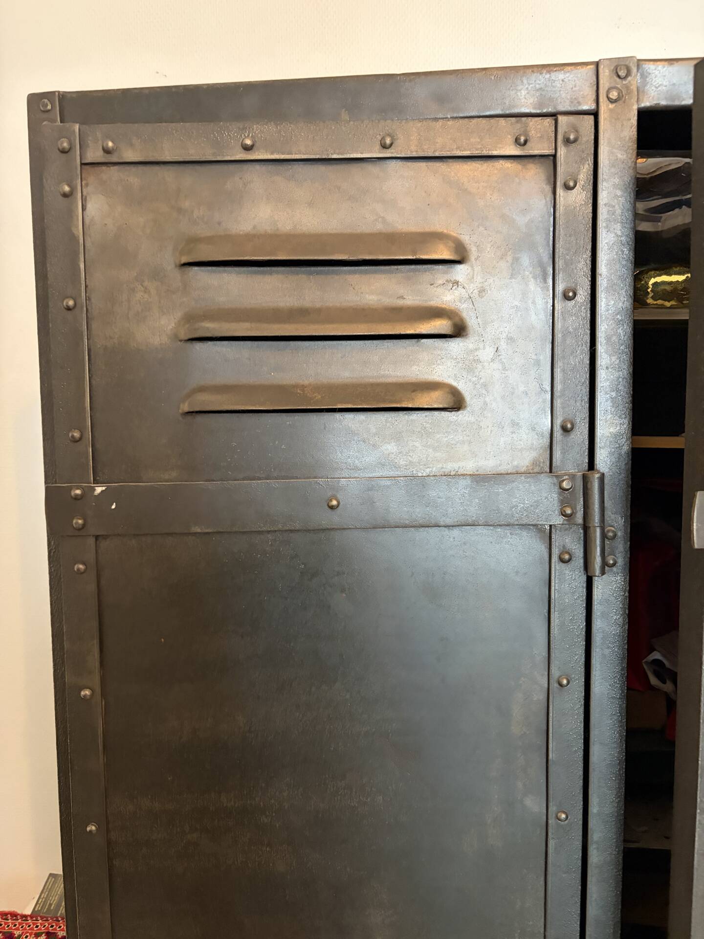 Armoire vestiaire métallique
