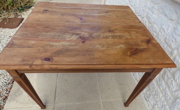 Table ancienne en bois massif  de style anglais Passe partout