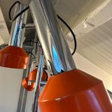 2 pendant lights
