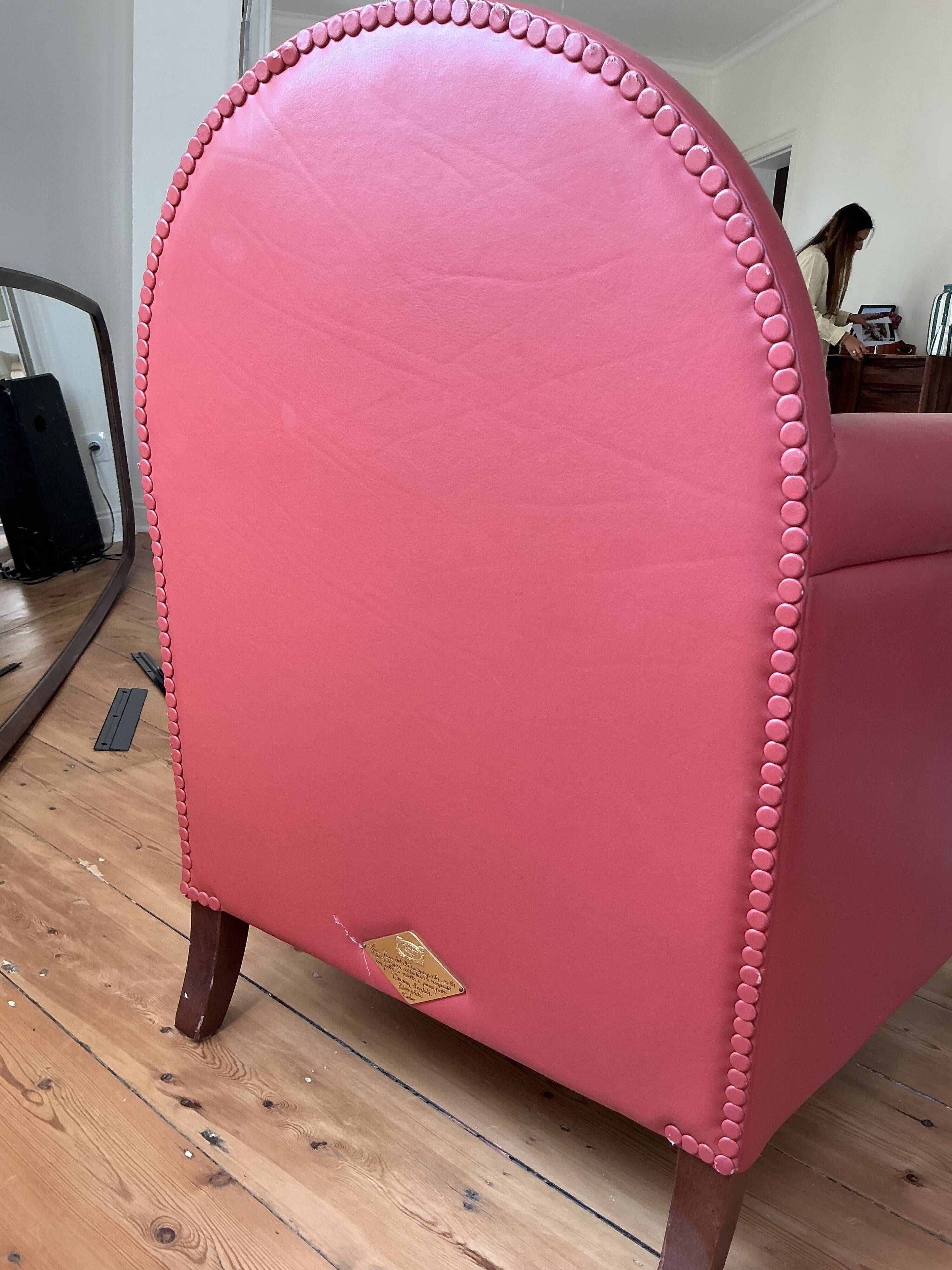 Pair of Lyra armchairs – Renzo Frau for Poltrona Frau – burgundy leather