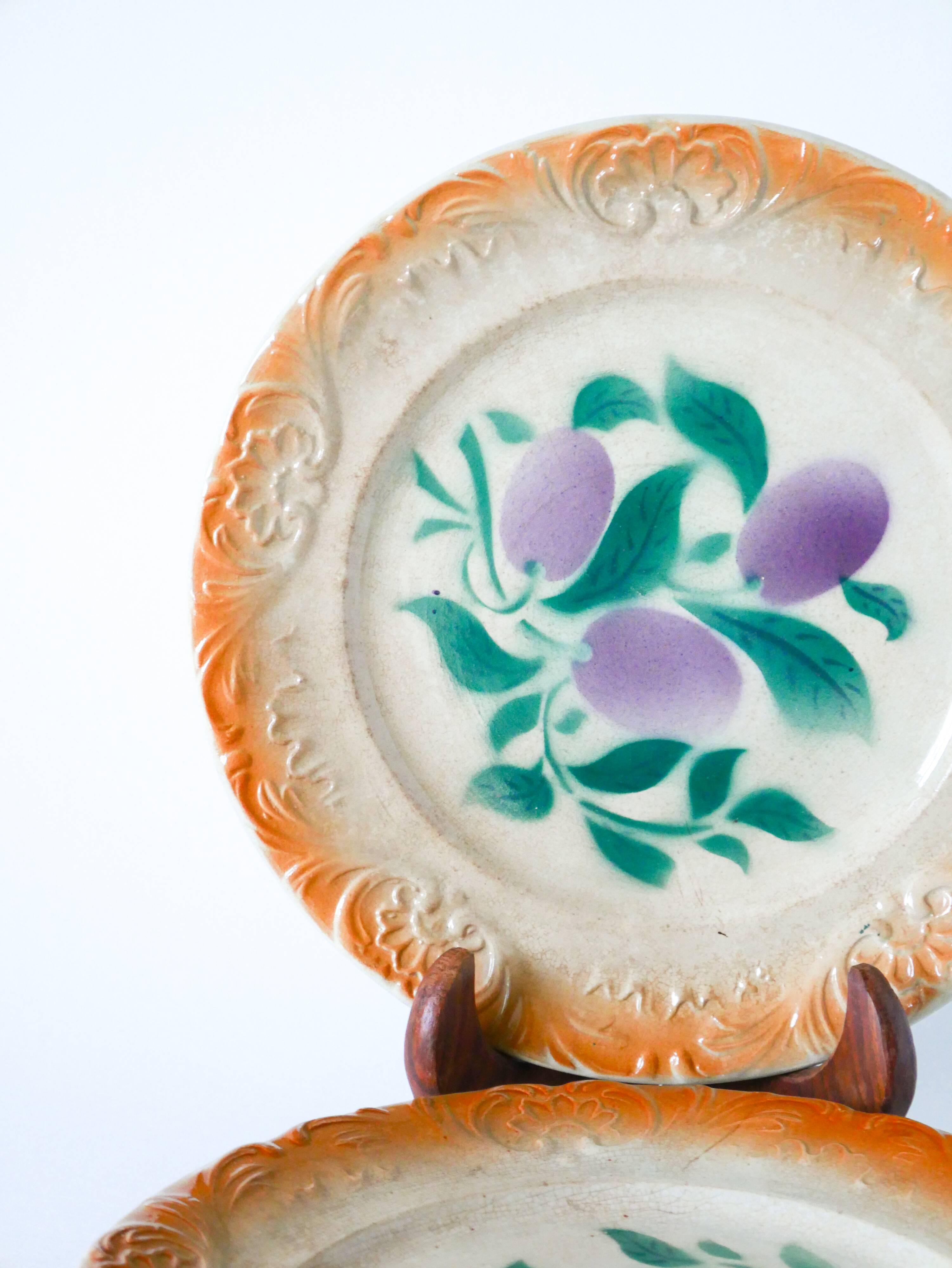 Set of 4 Sarreguemines earthenware plates, early 20th century