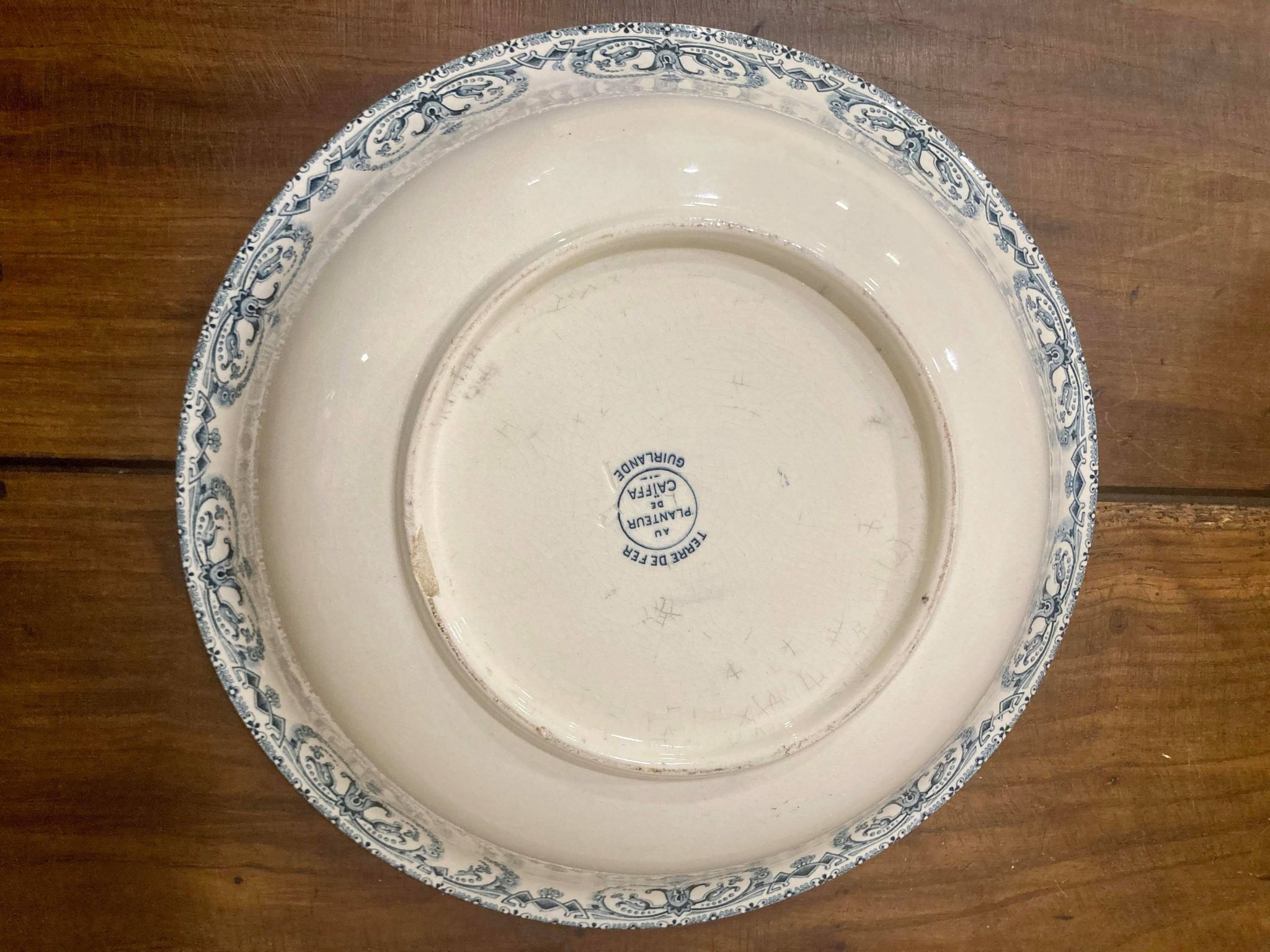 Iron earth bowl with caïffa planter model garland