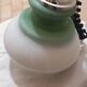 Suspension vintage opaline blanche et verte