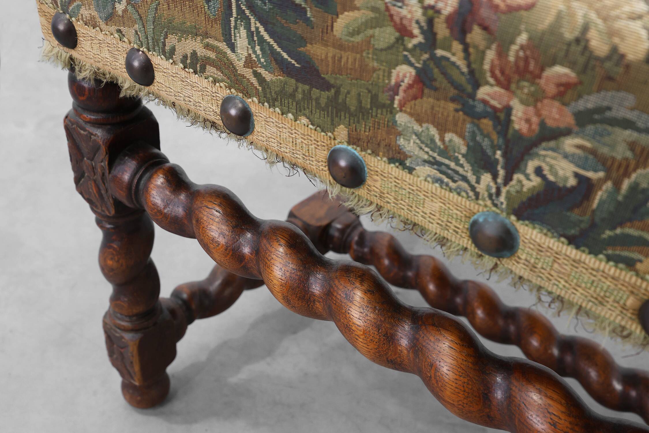 Antique armchair in walnut with tapestry upholstery, UK 17th century