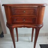 Pedestal table