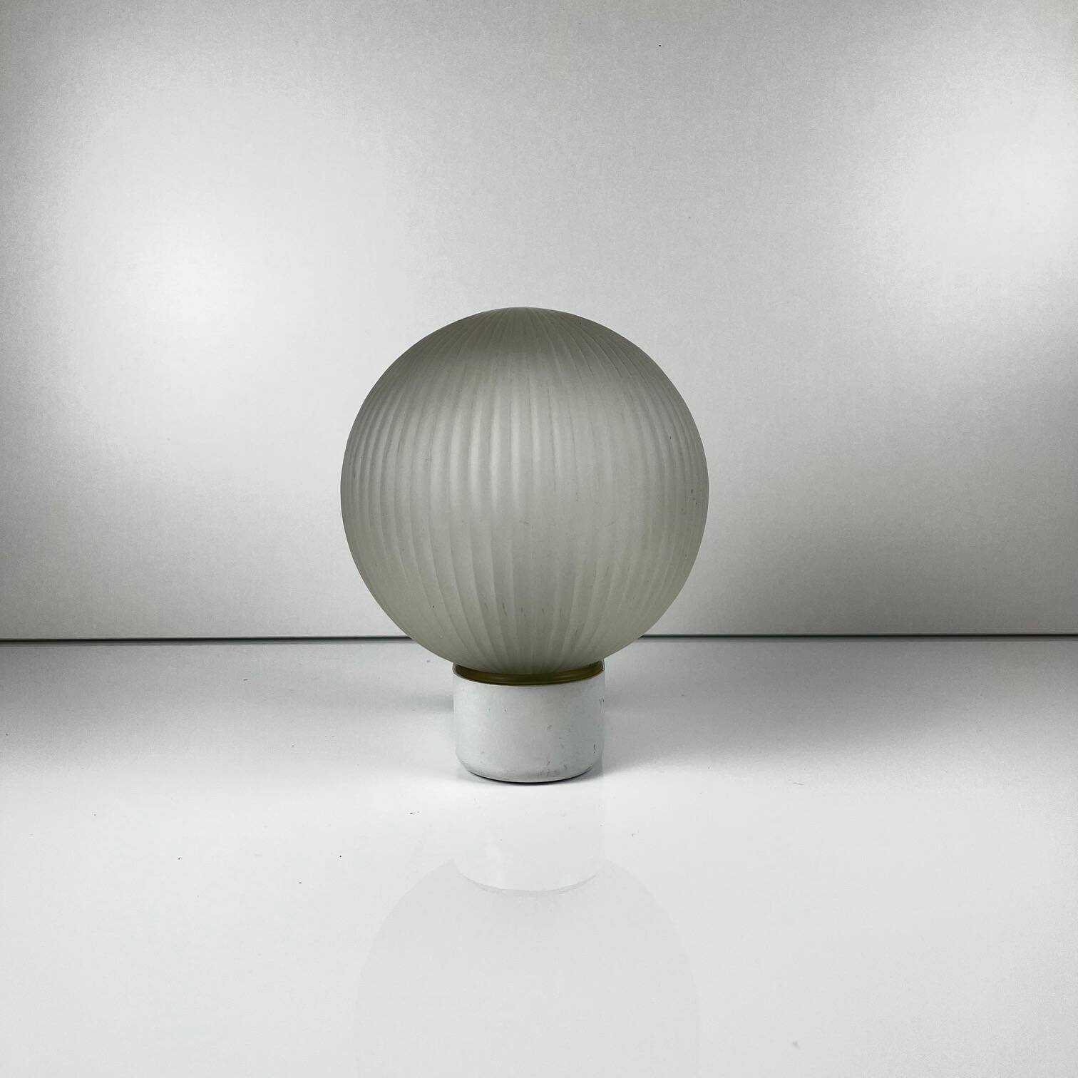 Modernist INDA wall light, white, 1970
