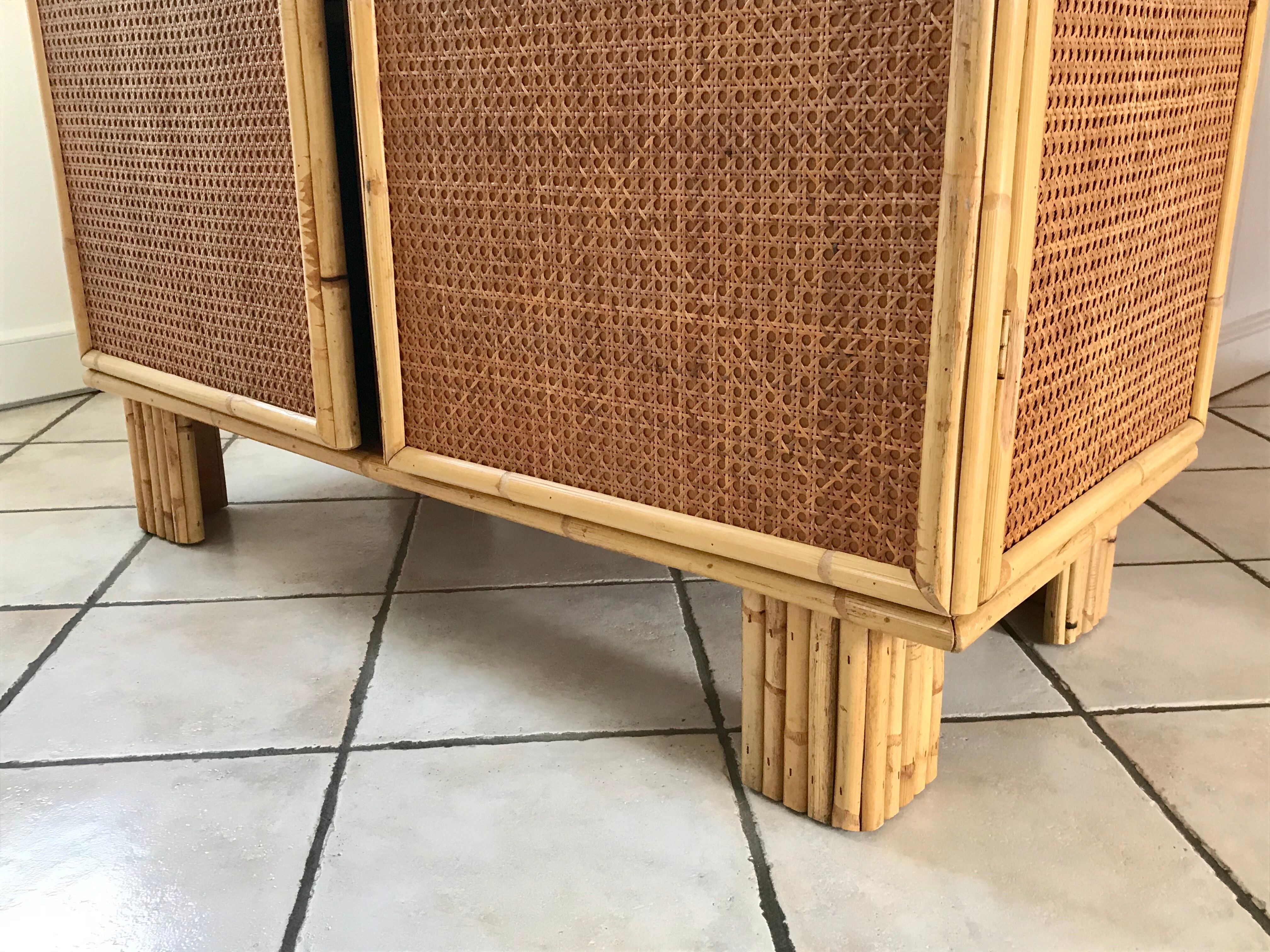 Rattan cabinet and oak 60/70