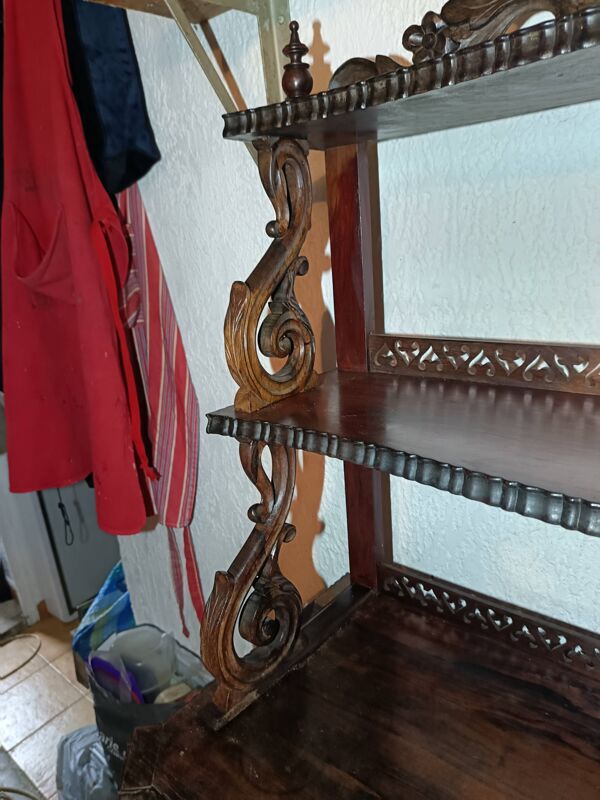 Vaisselier en acajou style Napoléon III, Victorien, fin XIXᵉ – début XXᵉ siècle